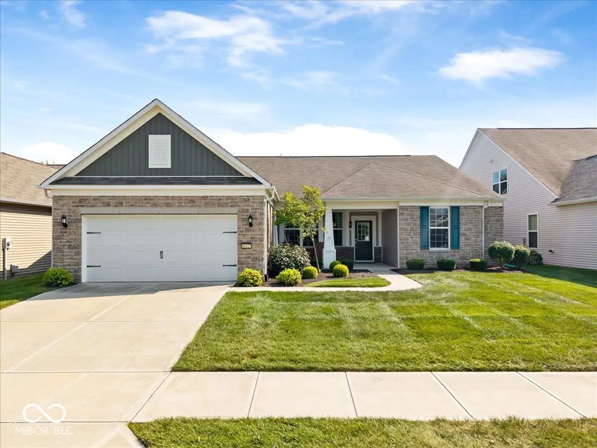 16127 Loire Valley Drive, Fishers