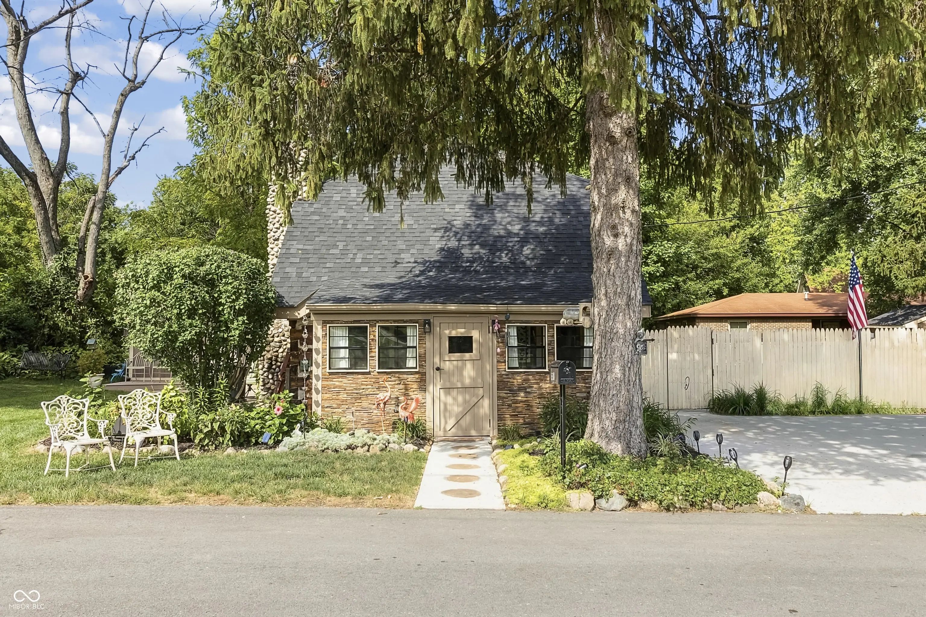 6518 Paradise Court, Indianapolis