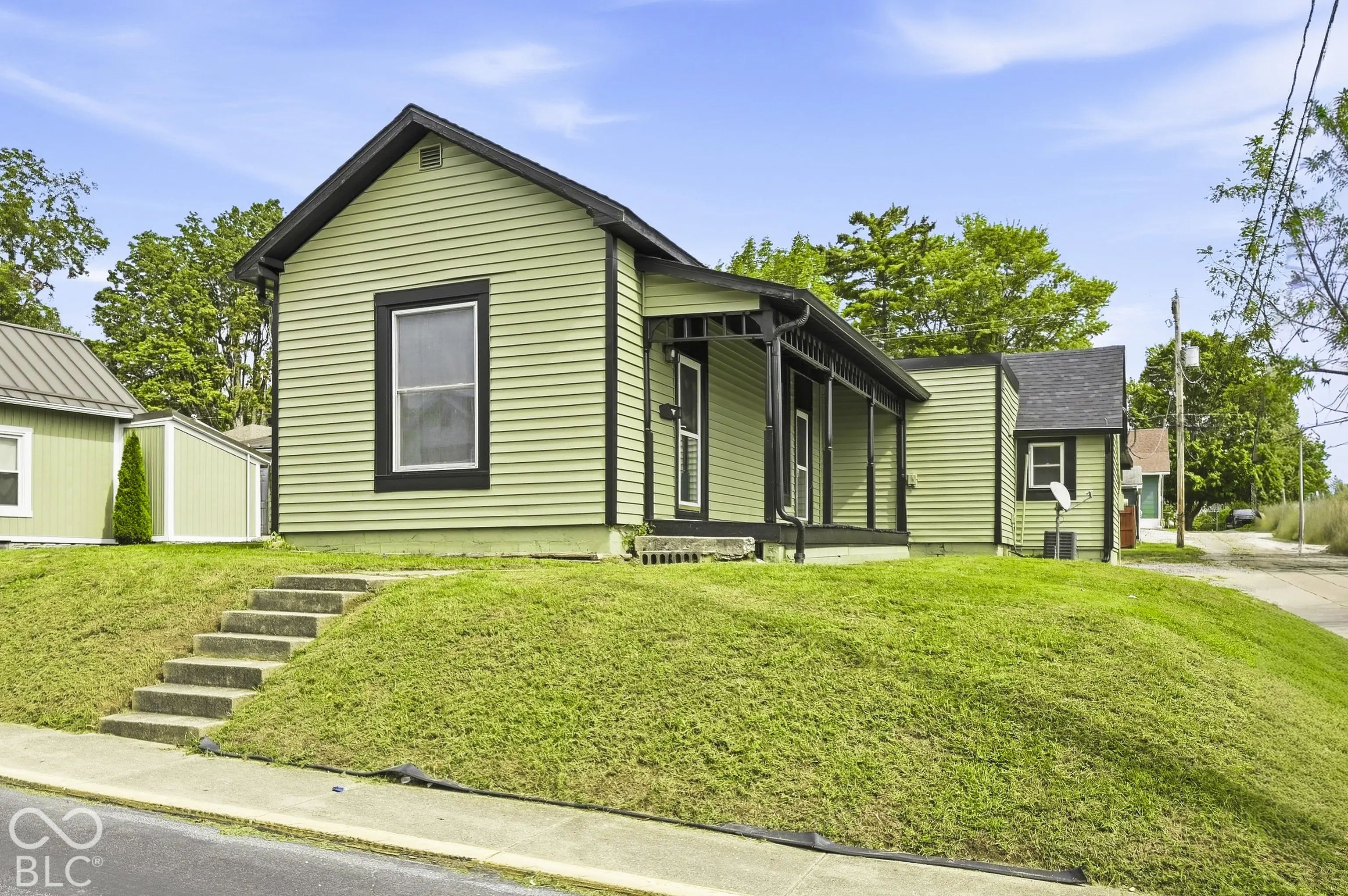 245 S Jefferson Street, Danville