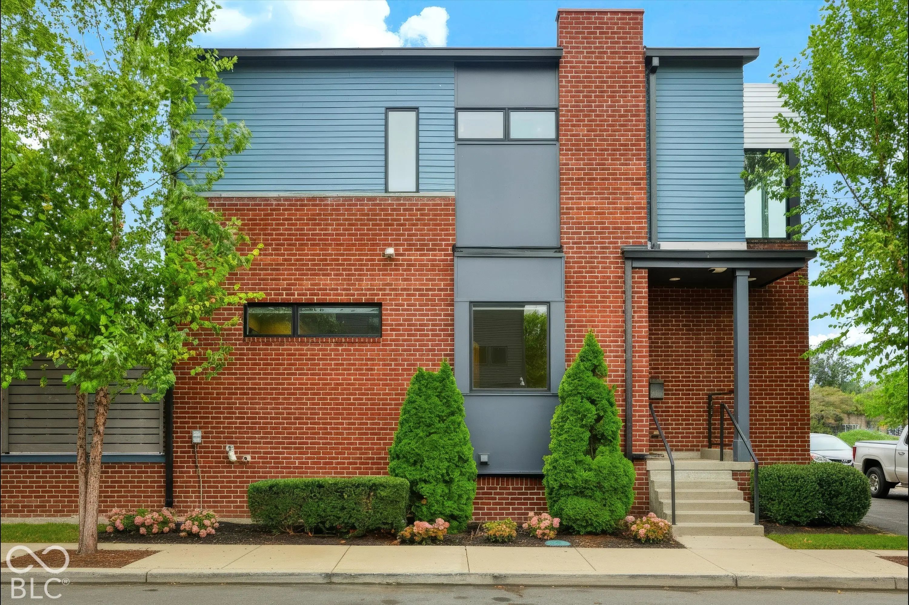 1119 E 10th Street, Indianapolis