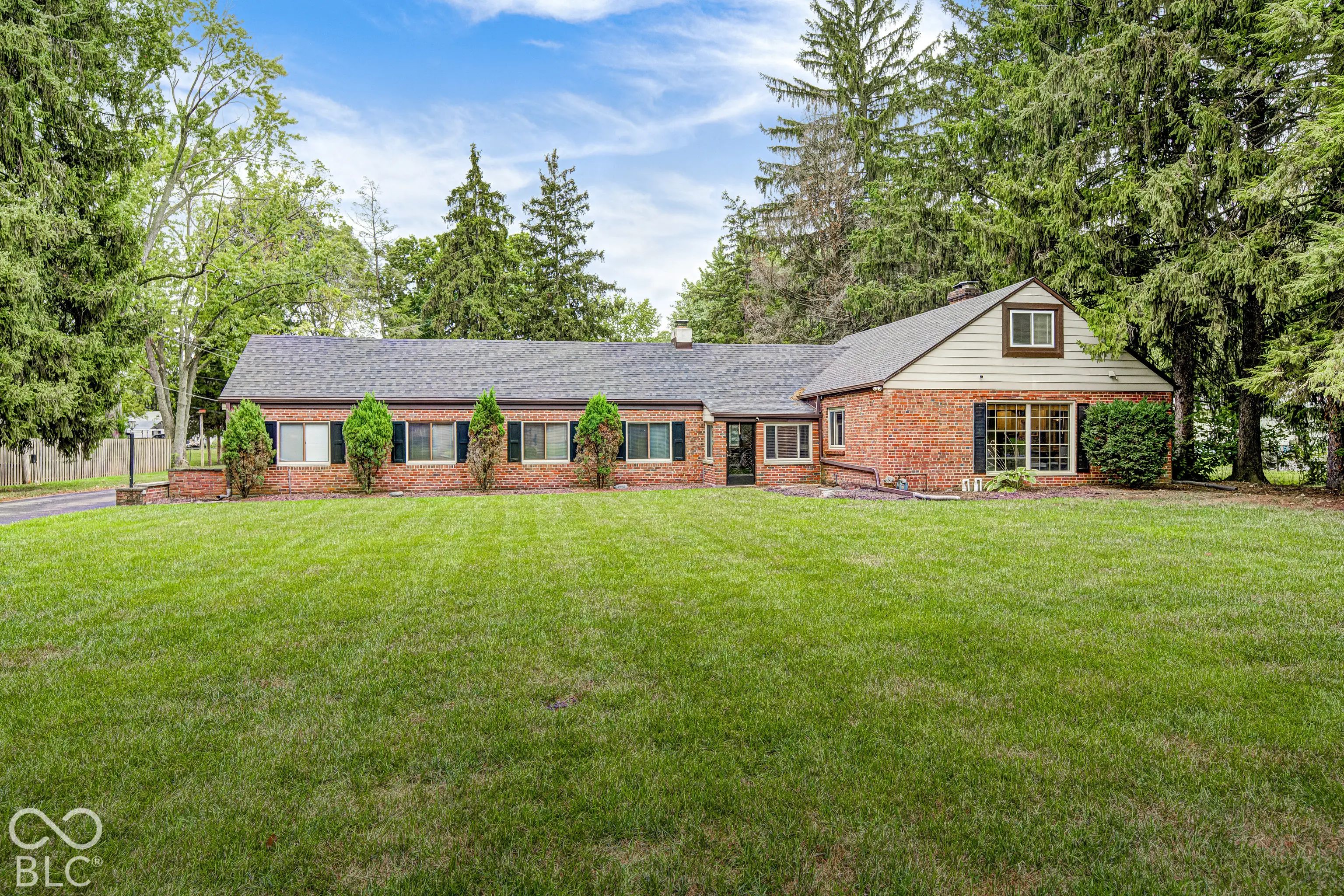 27 W Roberts Road, Indianapolis