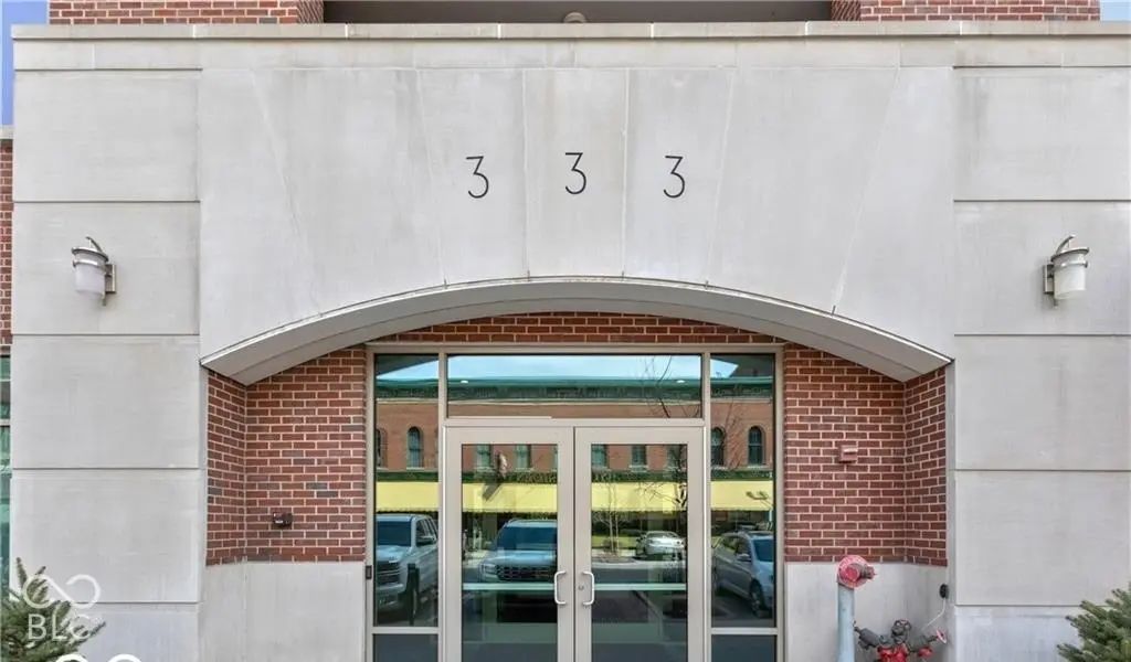 Photo of 333 Massachusetts Avenue 902 Indianapolis, IN 46204