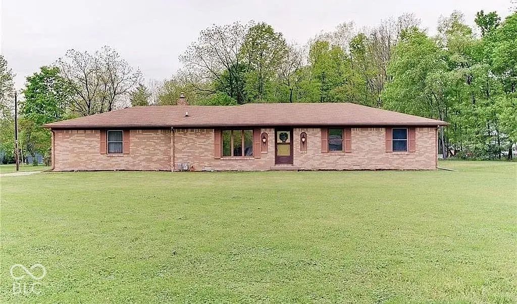 8530 N Carroll Road, Indianapolis