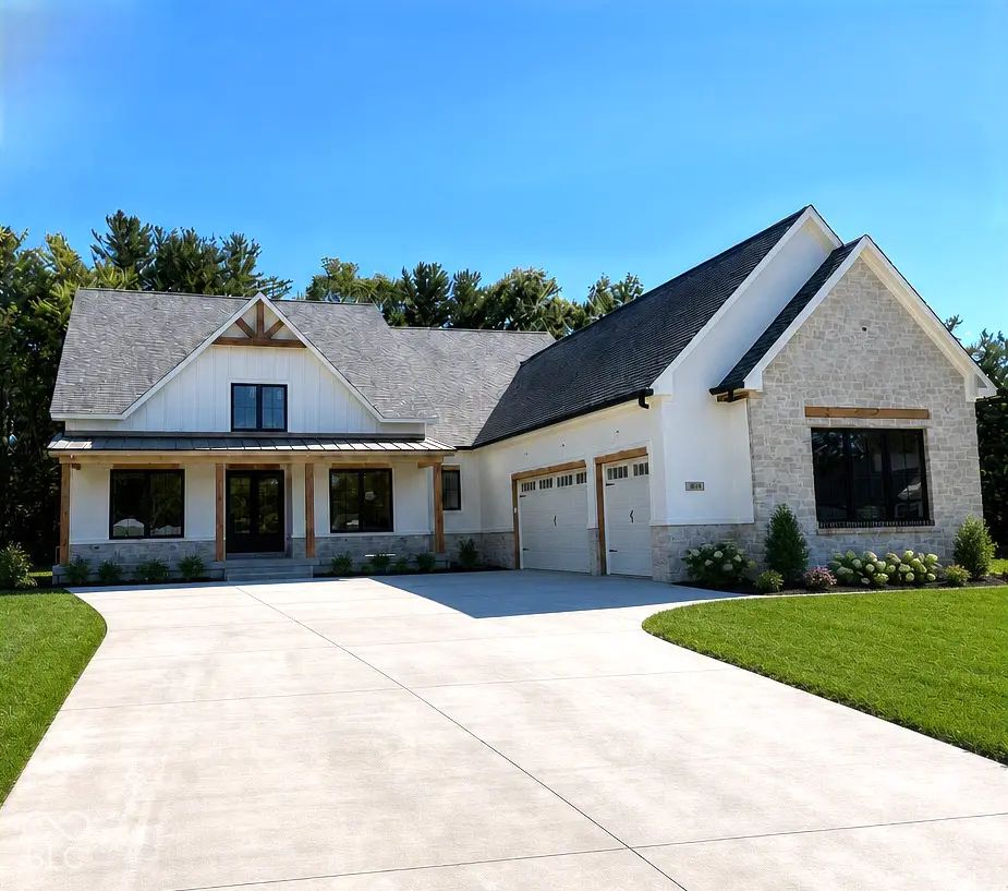 934 J Mccool Way, Greenwood
