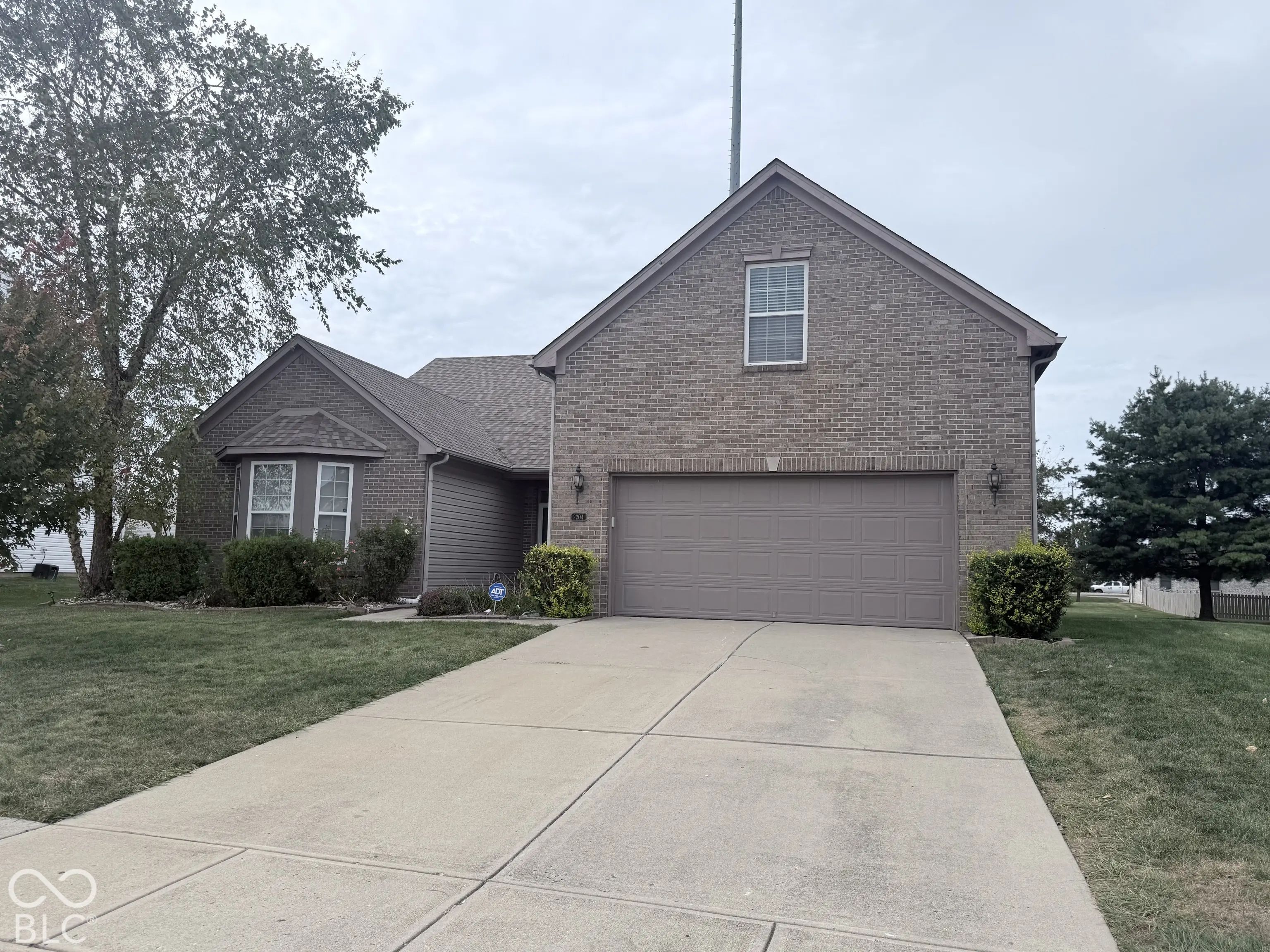 2204 Bluewing Road, Greenwood