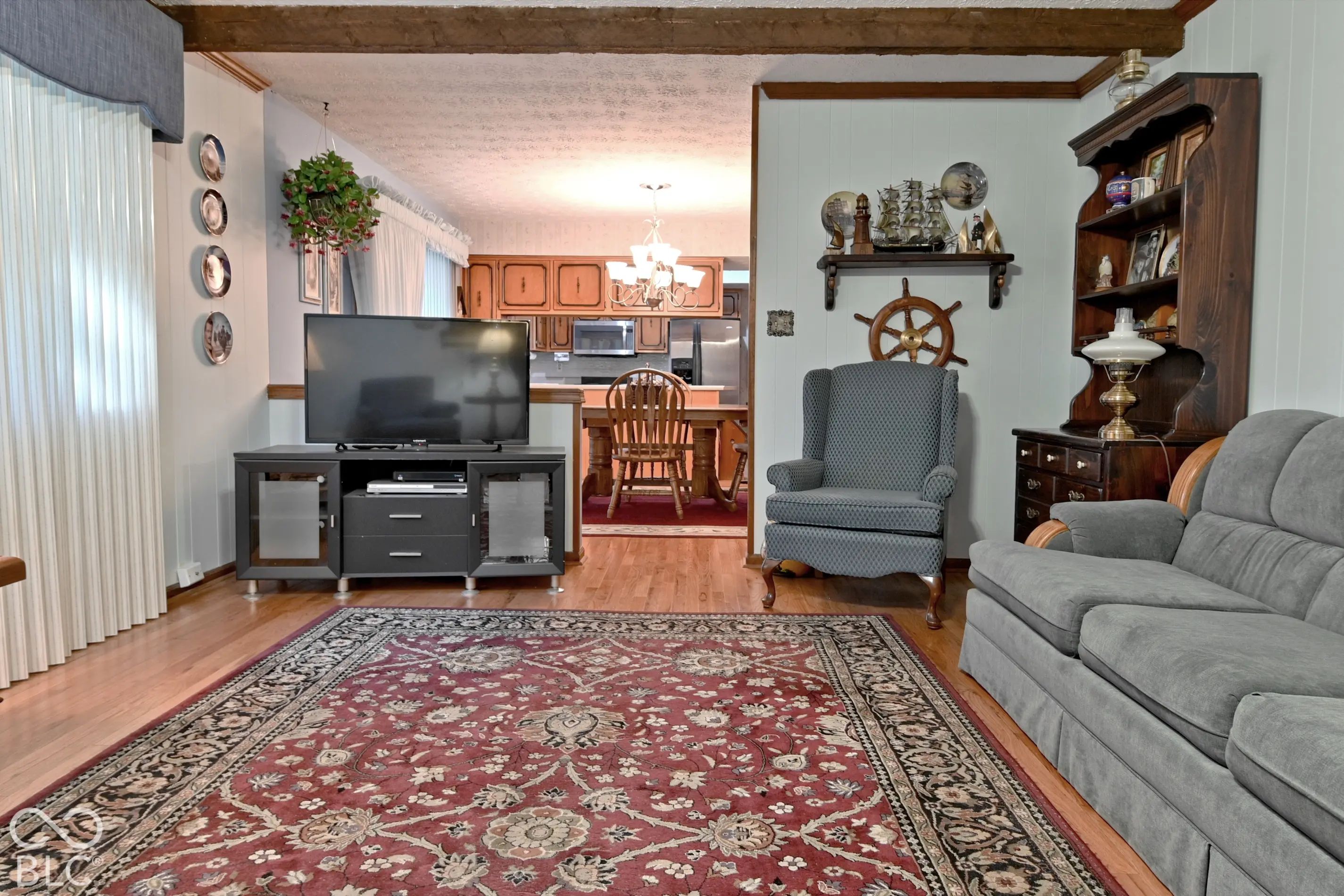 3755 W County Line Road, Greenwood