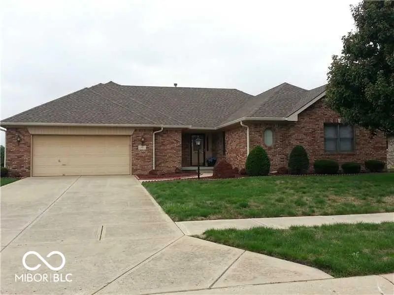 412 Hall Drive, Greenwood