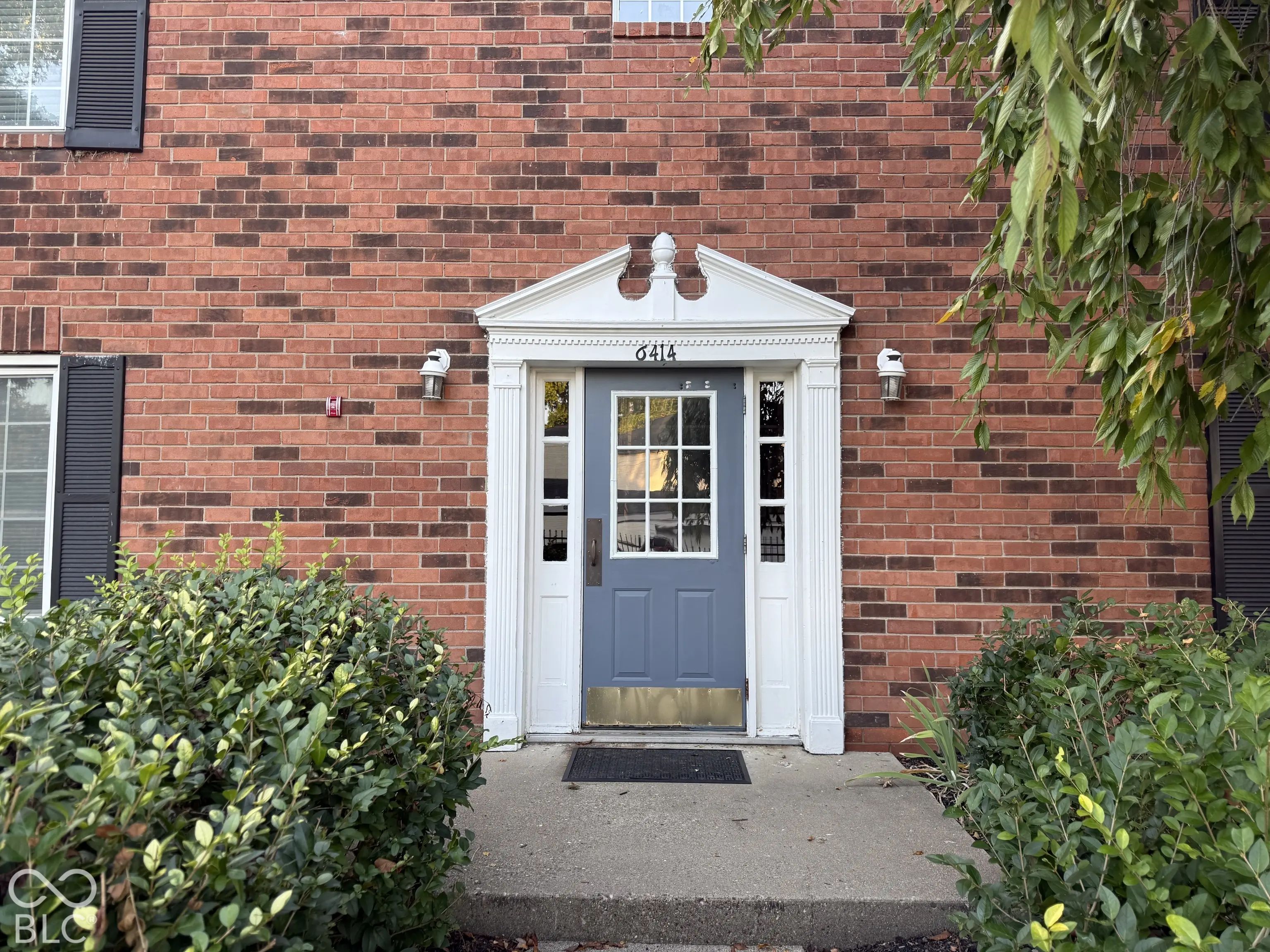 Photo of 6414 Park Central Way 6414b Indianapolis, IN 46260