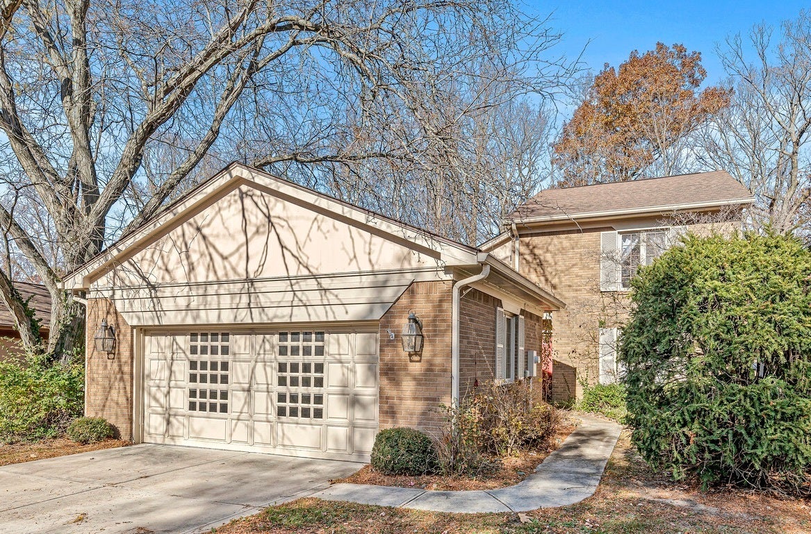 Photo of 5214 Fawn Hill Court Indianapolis, IN 46226