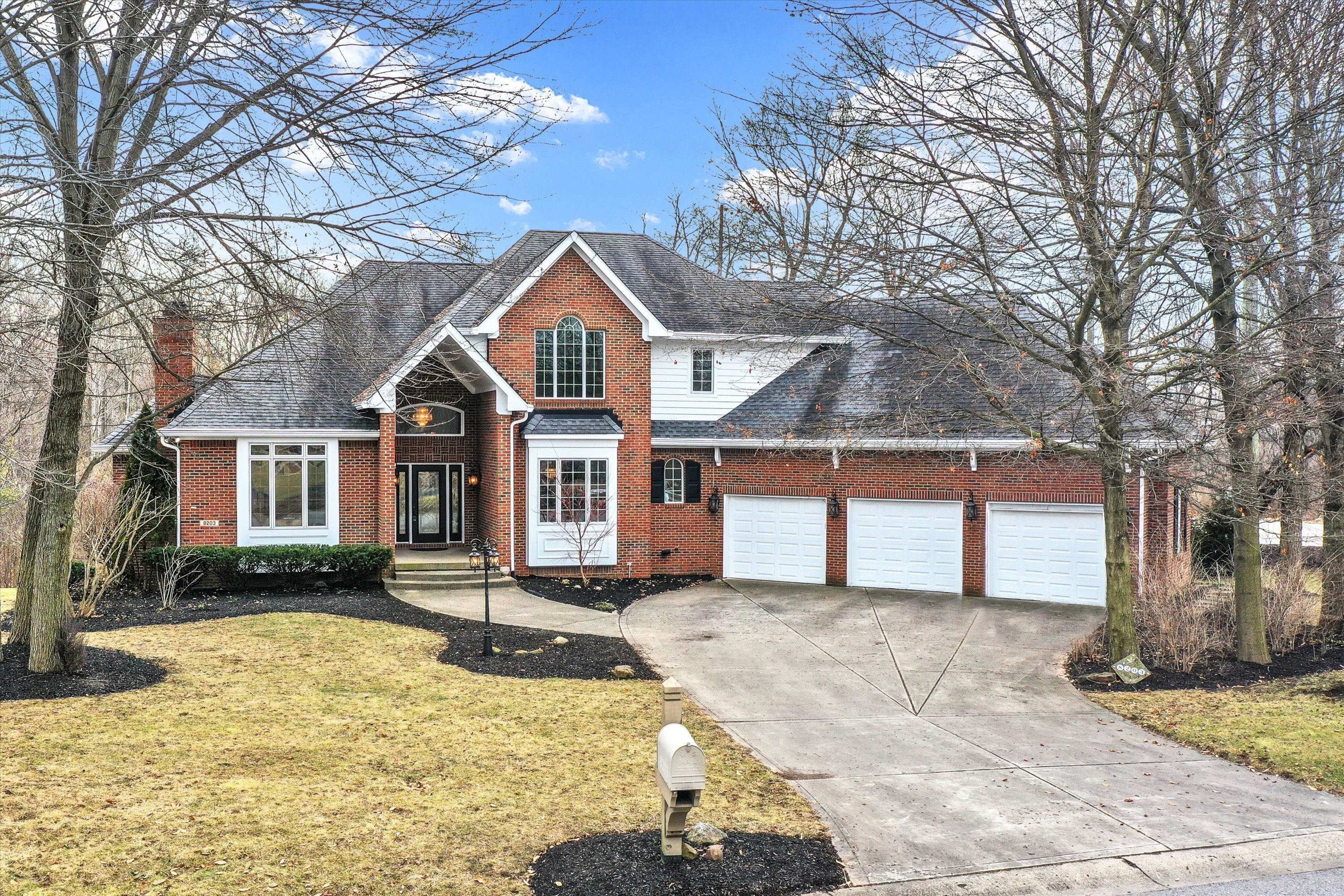 Photo of 8203 Traders Hollow Lane Indianapolis, IN 46278