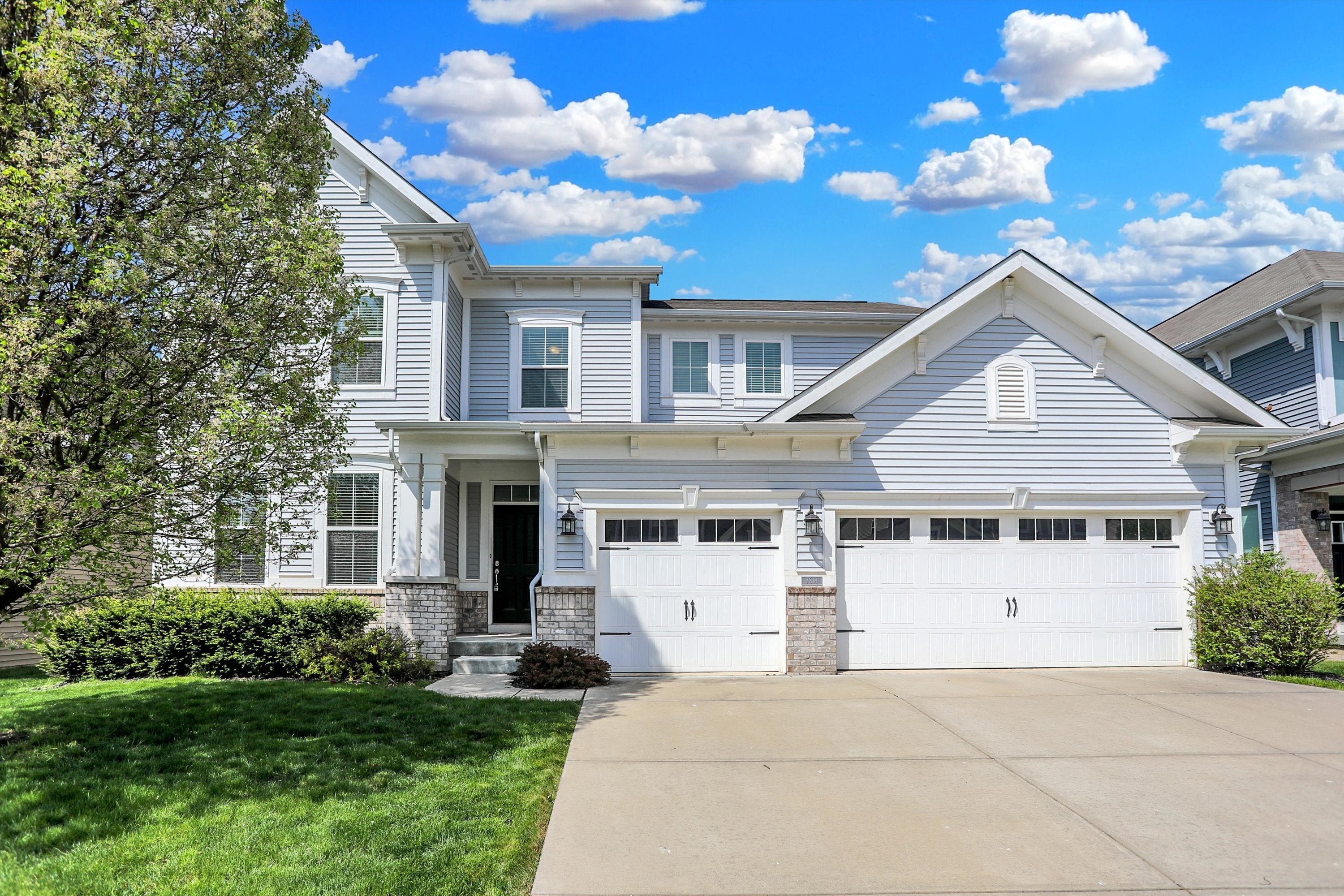 Photo of 7818 Gray Eagle Drive Zionsville, IN 46077