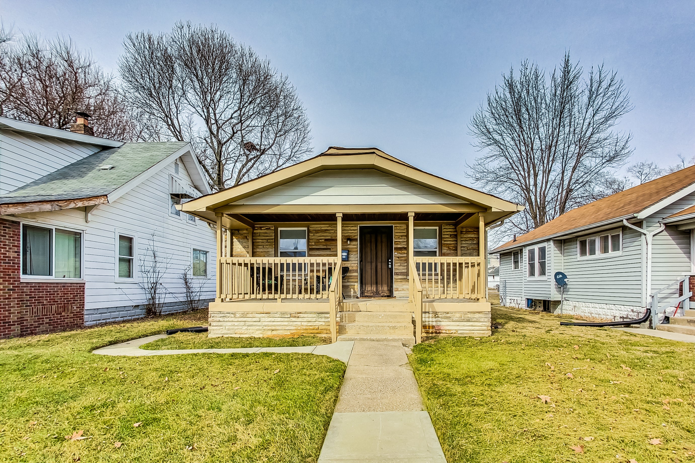 Photo of 4004 E 11th Street Indianapolis, IN 46201