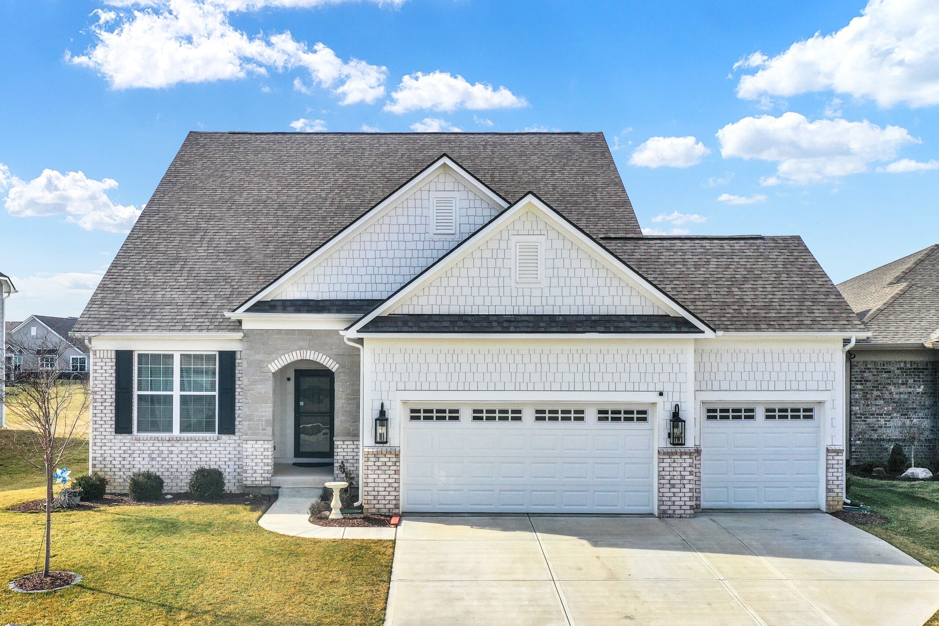 Photo of 15011 Tiago Lane Fishers, IN 46040