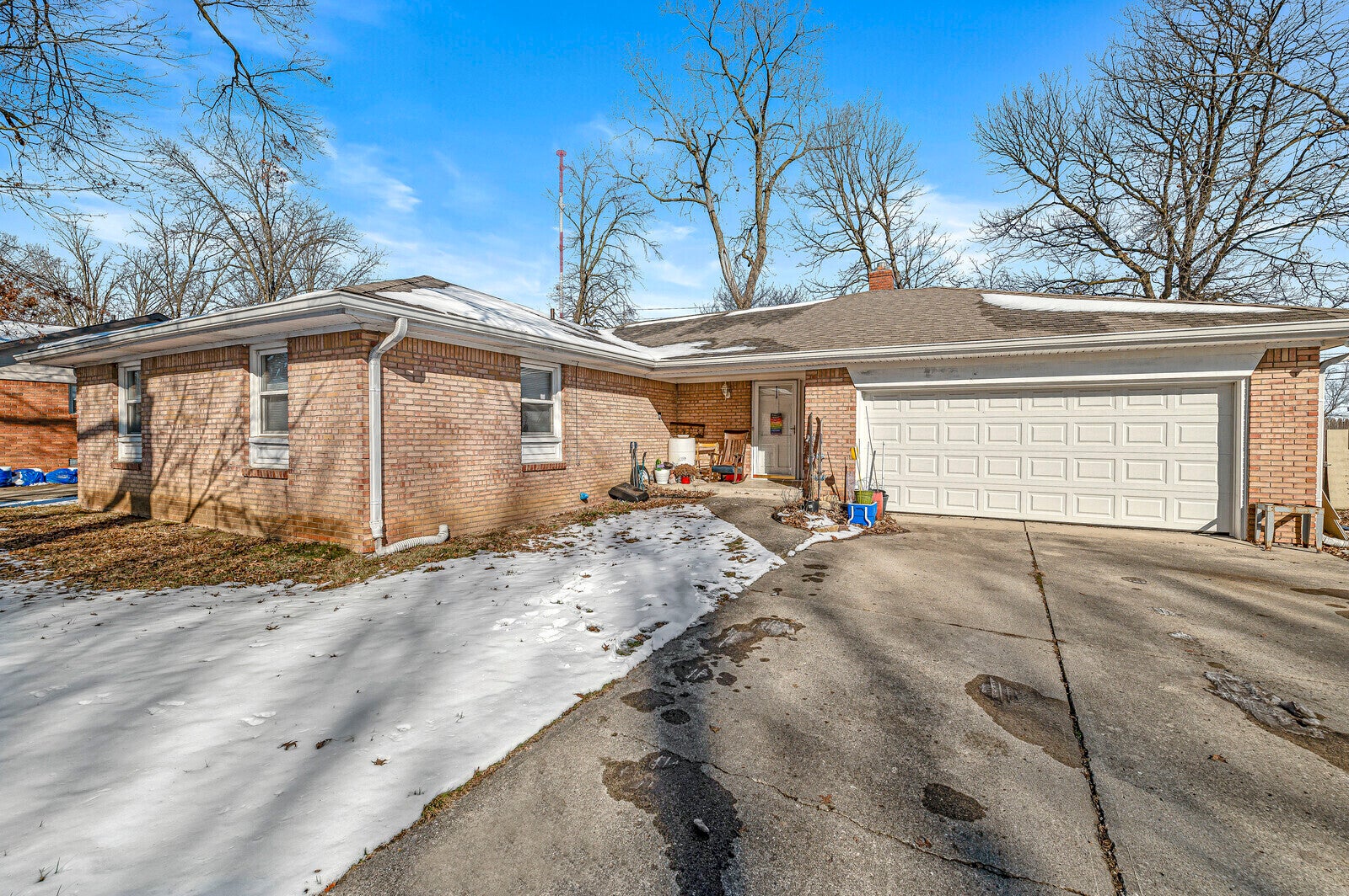 Photo of 8628 E Skyway Drive Indianapolis, IN 46219