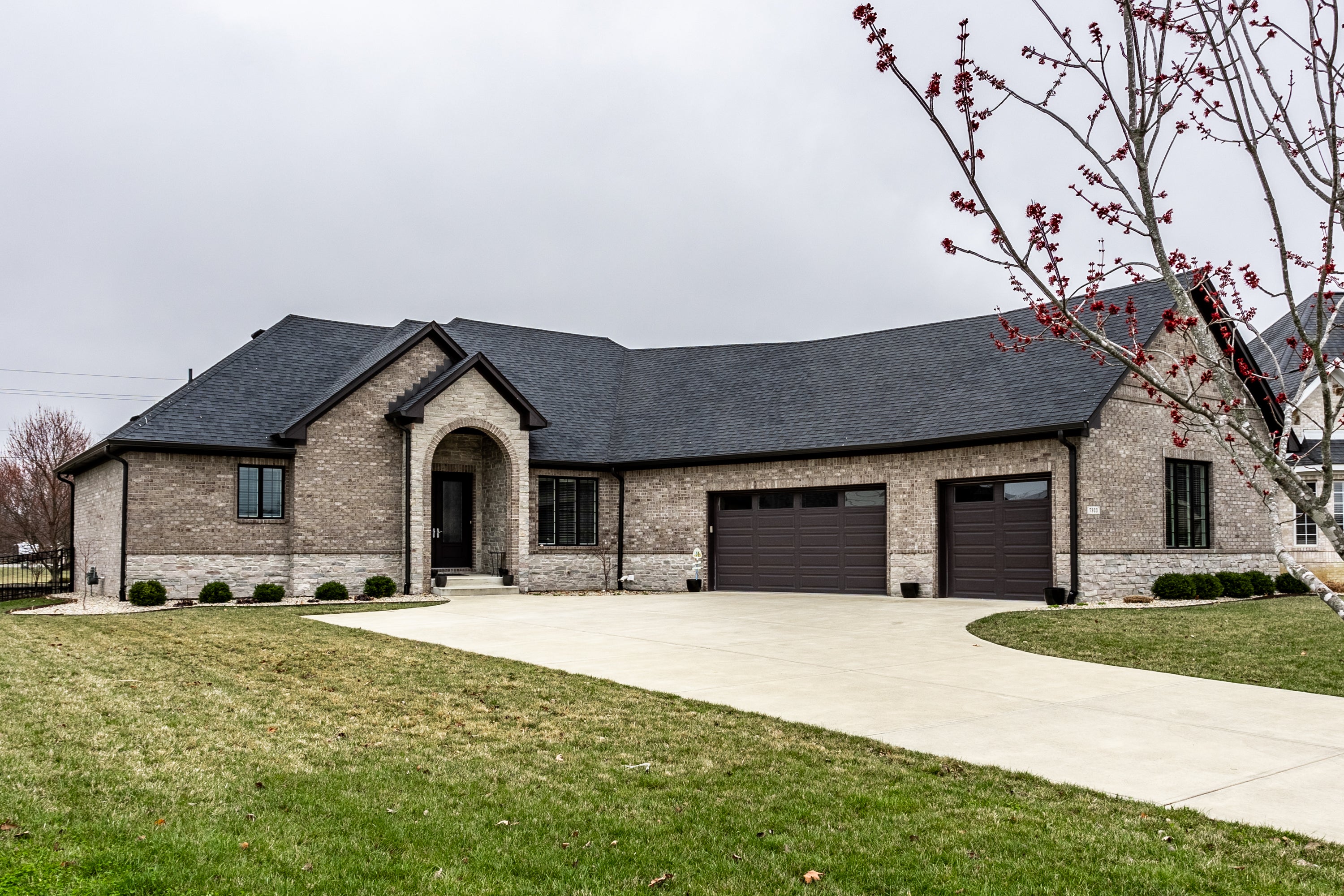 Photo of 7933 Stonebriar Way Indianapolis, IN 46259