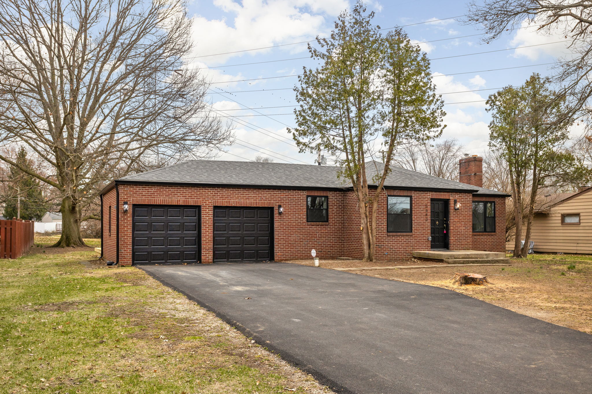 Photo of 5343 Allisonville Road Indianapolis, IN 46220