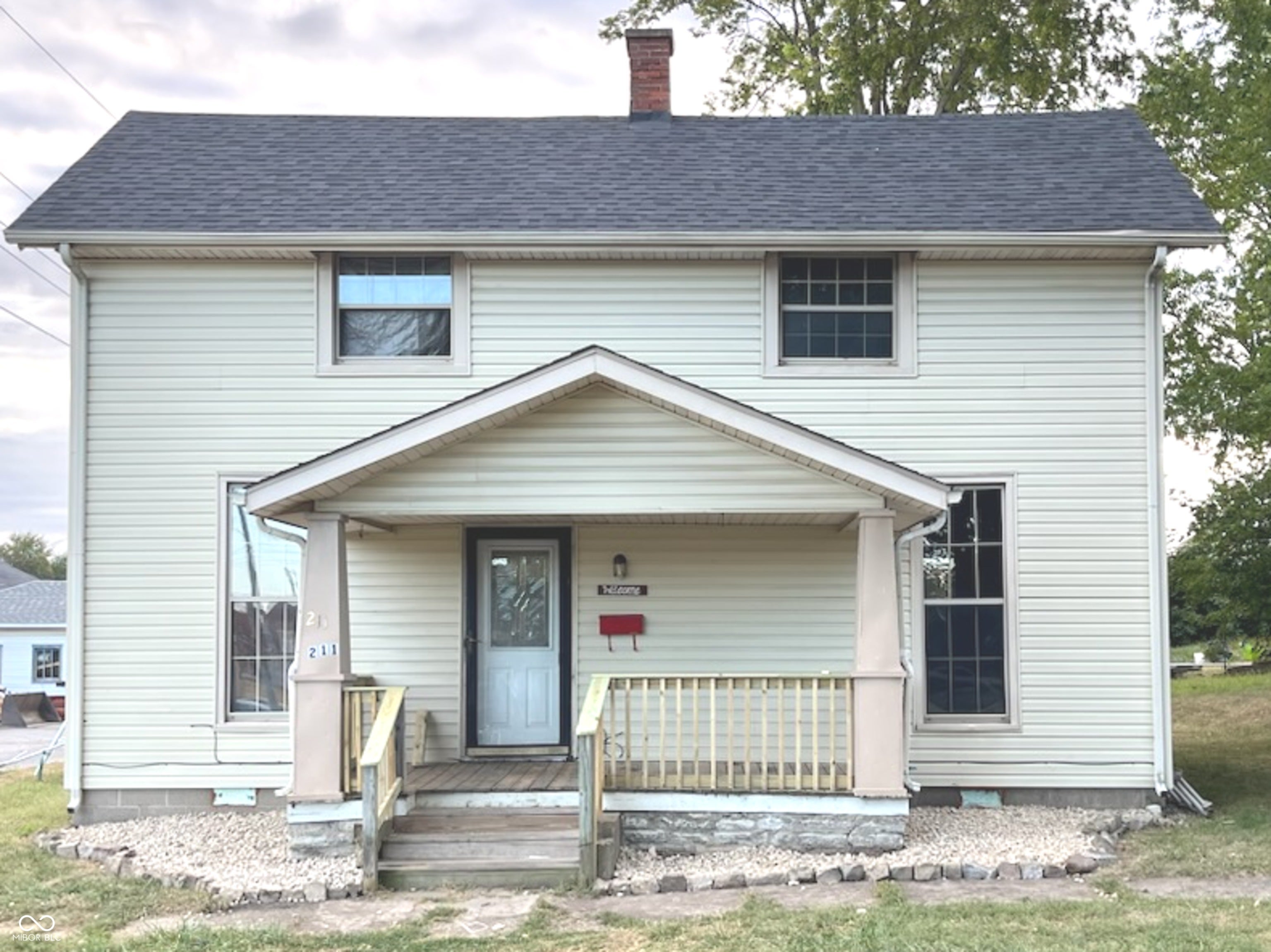 211 N Jackson Street, Rushville