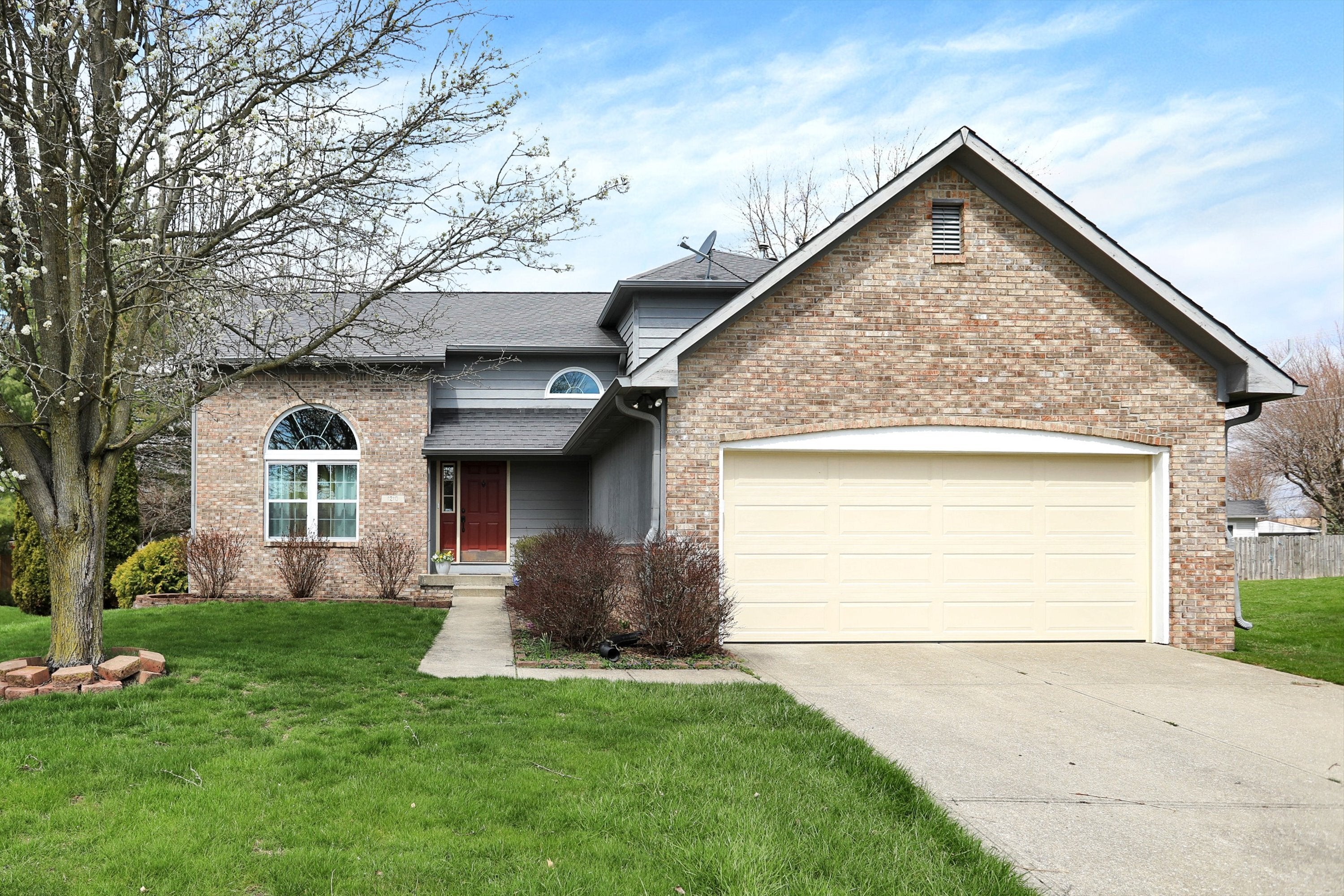 Photo of 1210 Mount Brook Court Greenwood, IN 46143