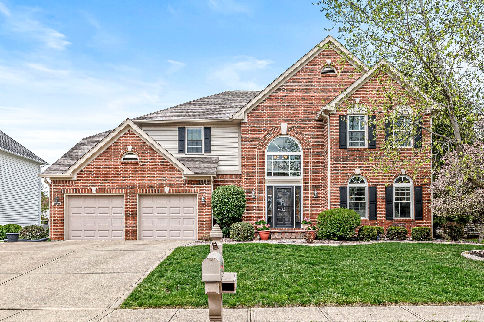 Photo of 9949 Brightwater Drive Fishers, IN 46038