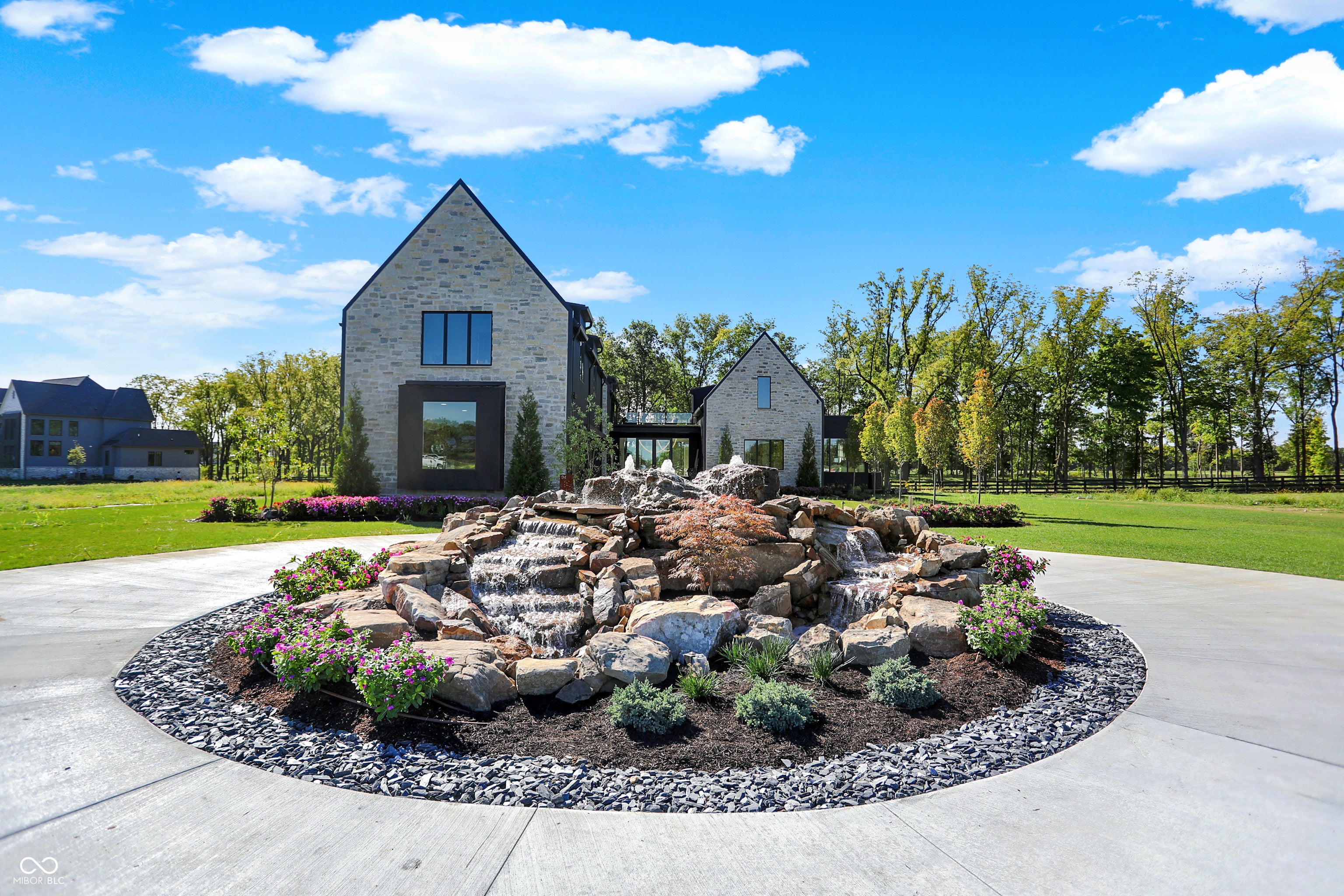 9475 Windy Hills Drive, Zionsville