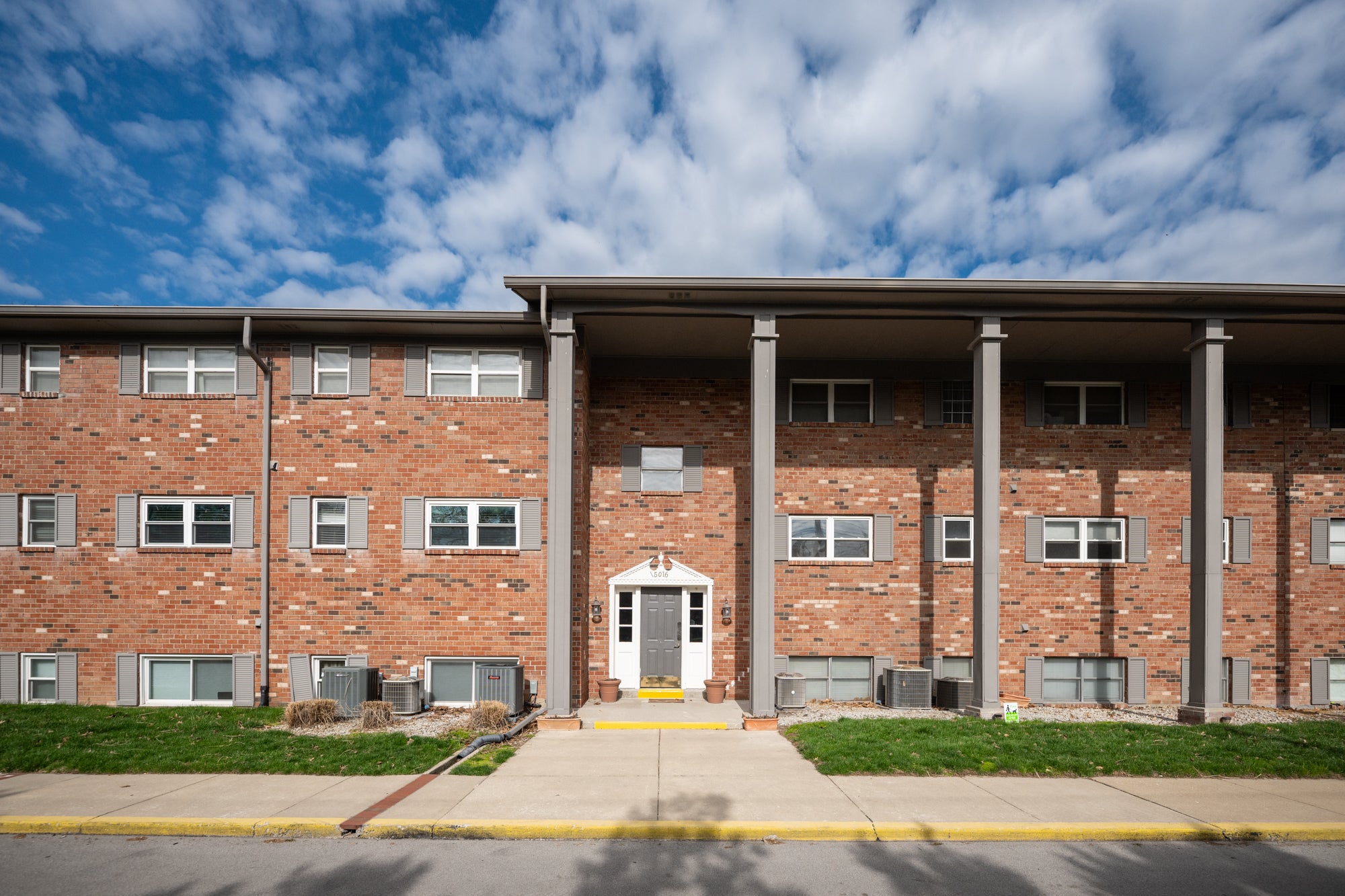 Photo of 5016 Allisonville Road Unit D Indianapolis, IN 46205