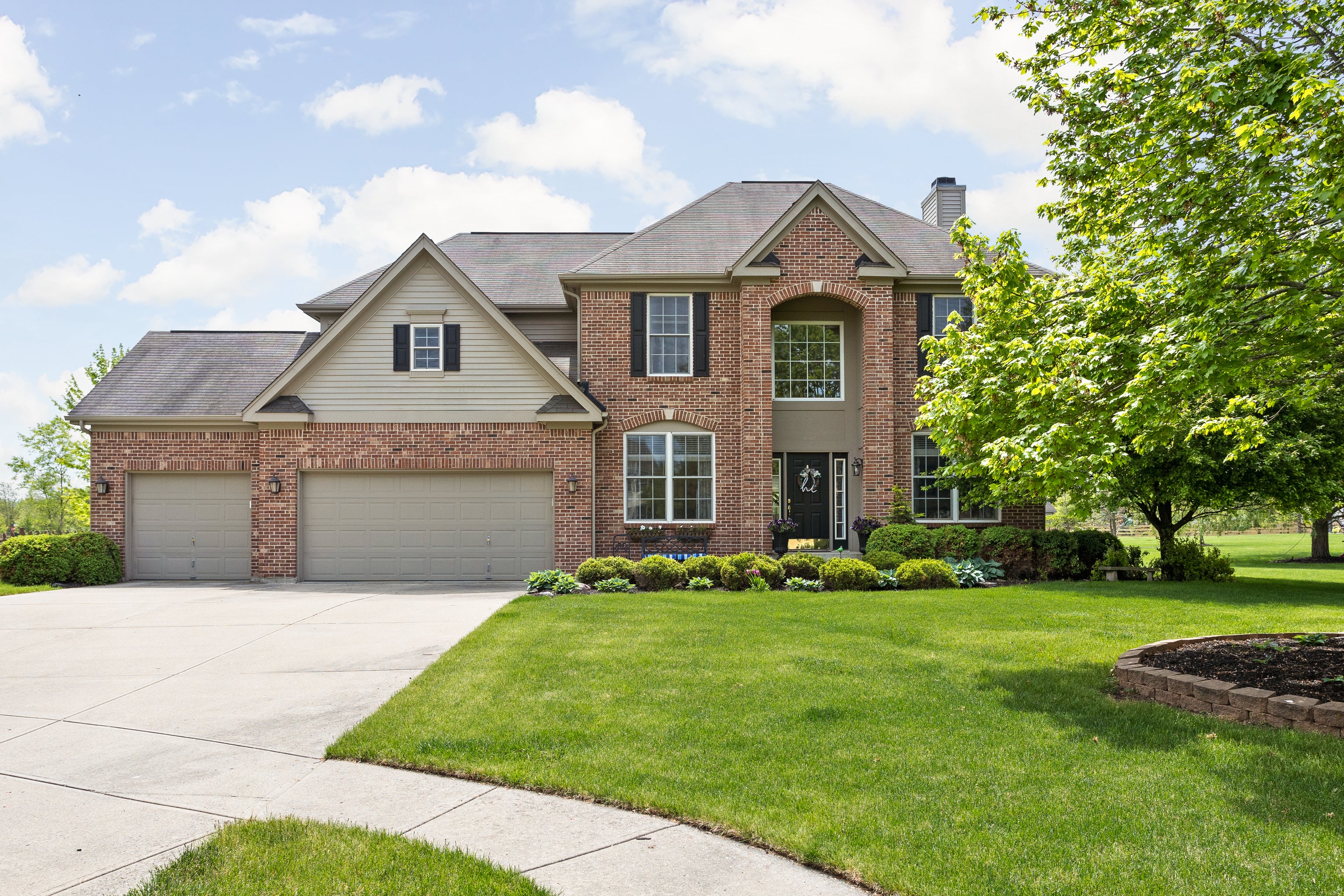 Photo of 8837 Amber Stone Court Zionsville, IN 46077