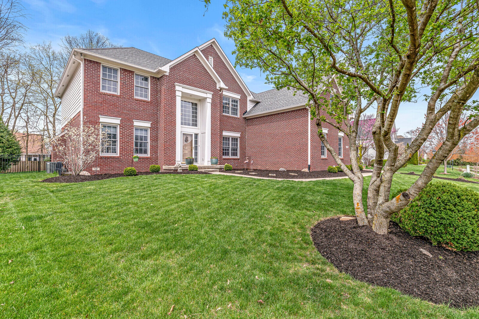 Photo of 10258 Bent Creek Court Fishers, IN 46037