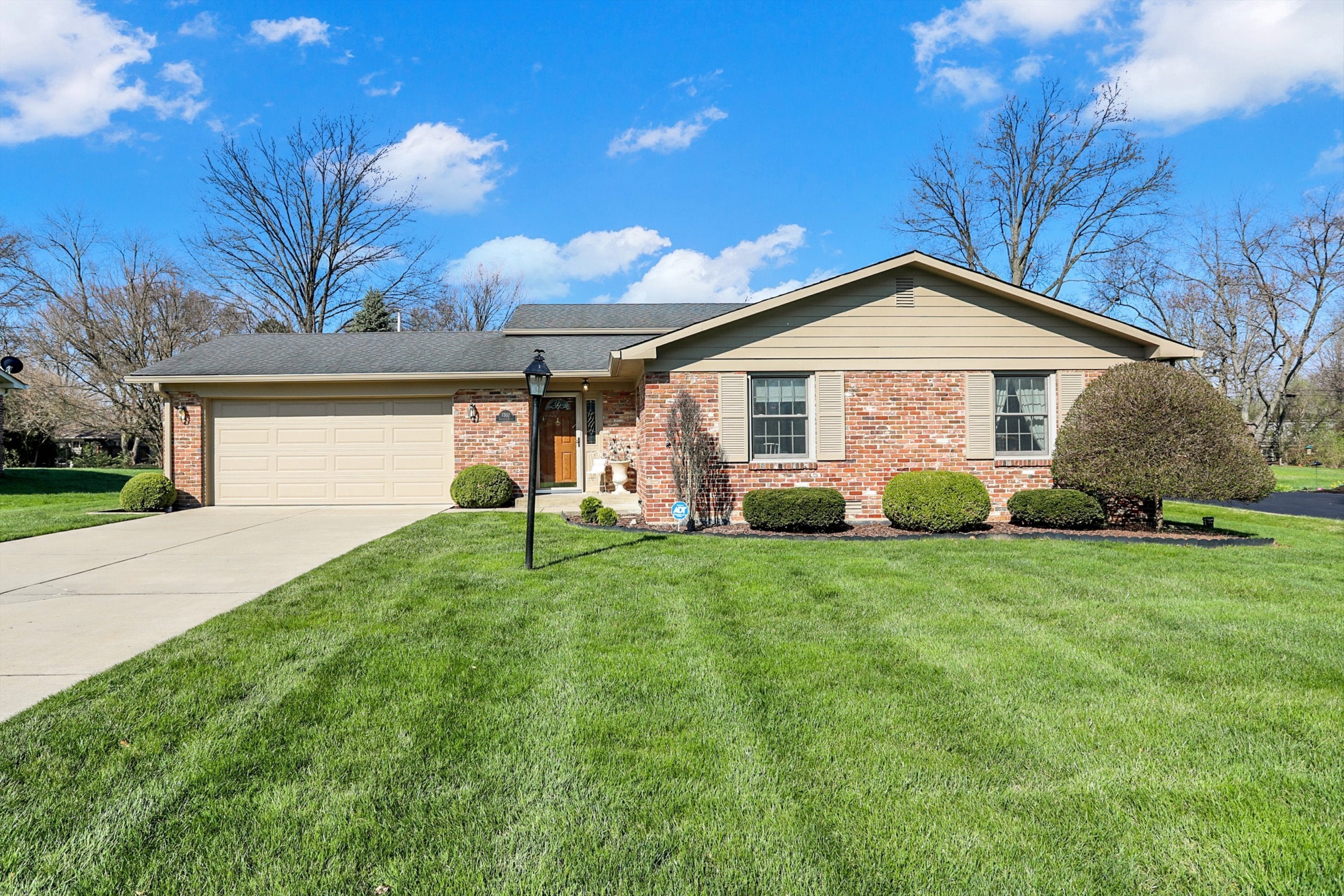 Photo of 7302 Graham Road Indianapolis, IN 46250