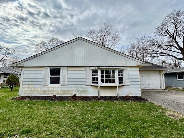 Photo of 9855 Ellis Drive Indianapolis, IN 46235