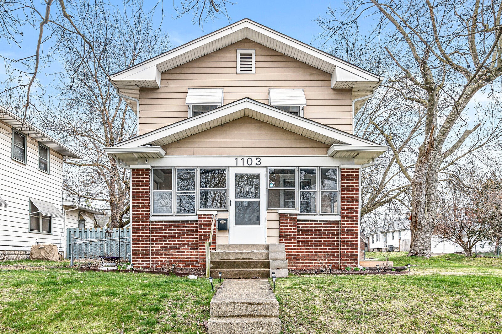 Photo of 1103 N Linwood Avenue Indianapolis, IN 46201