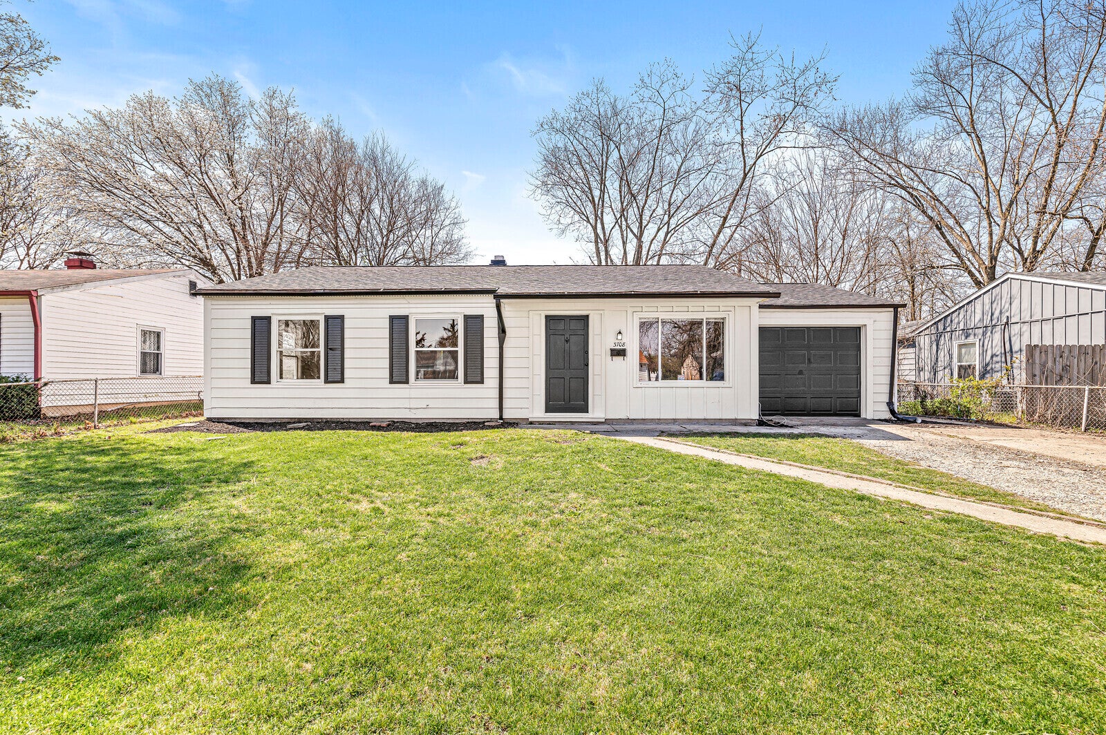 Photo of 3708 Decamp Drive Indianapolis, IN 46226