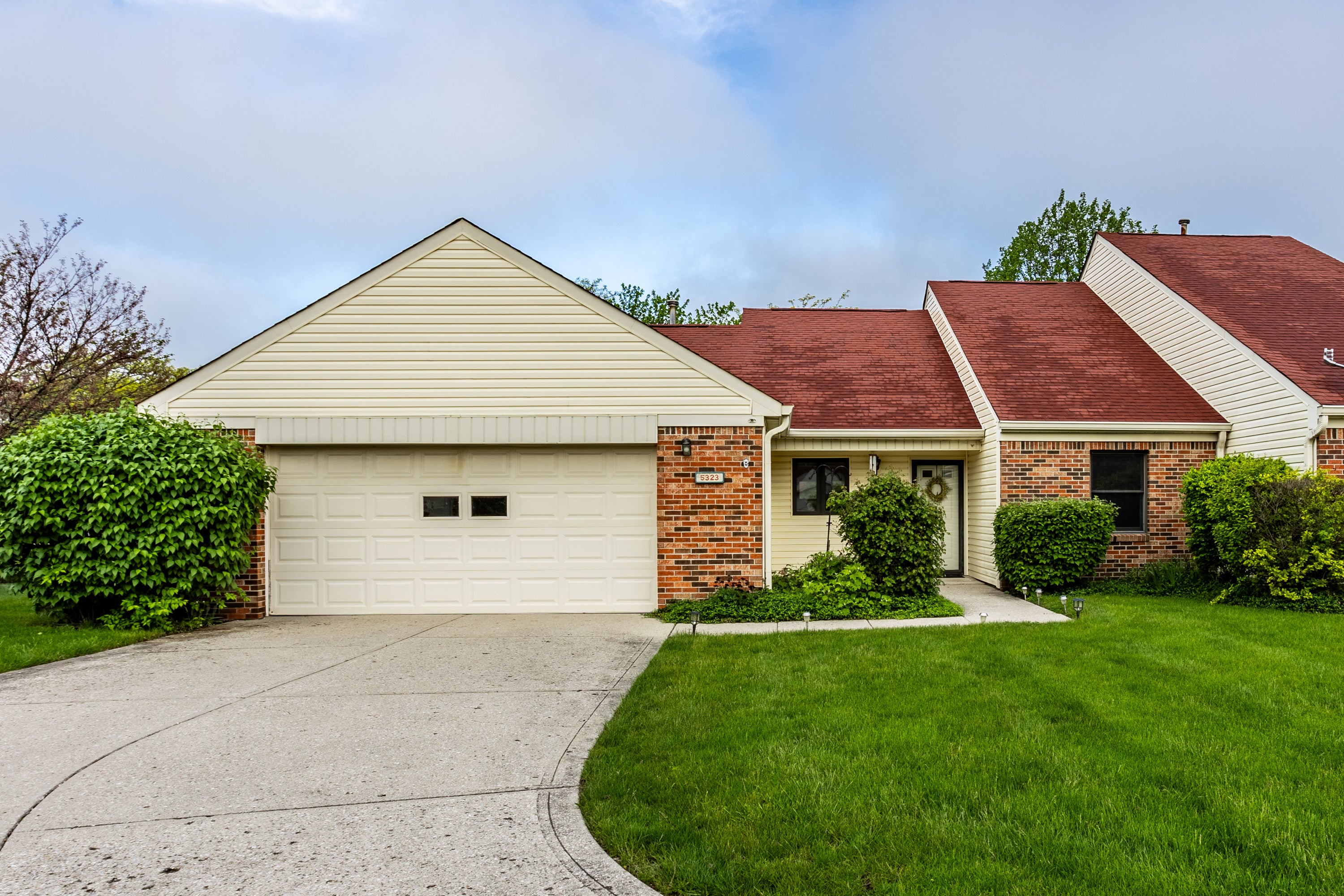 5323 Caring Cove, Indianapolis