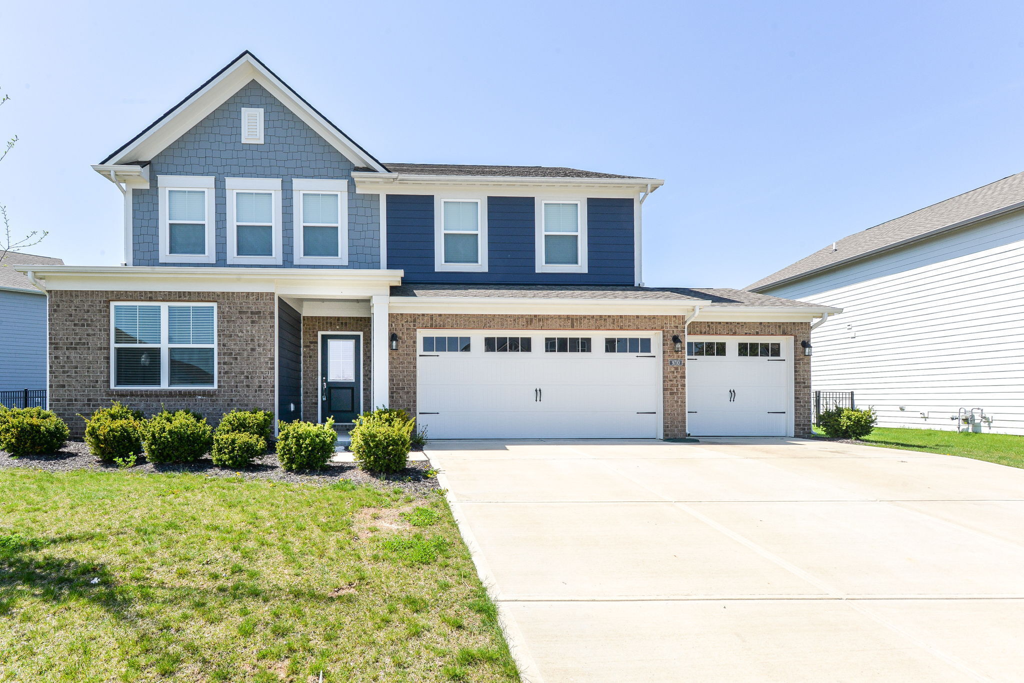 Photo of 9710 Sonnette Circle Fishers, IN 46040