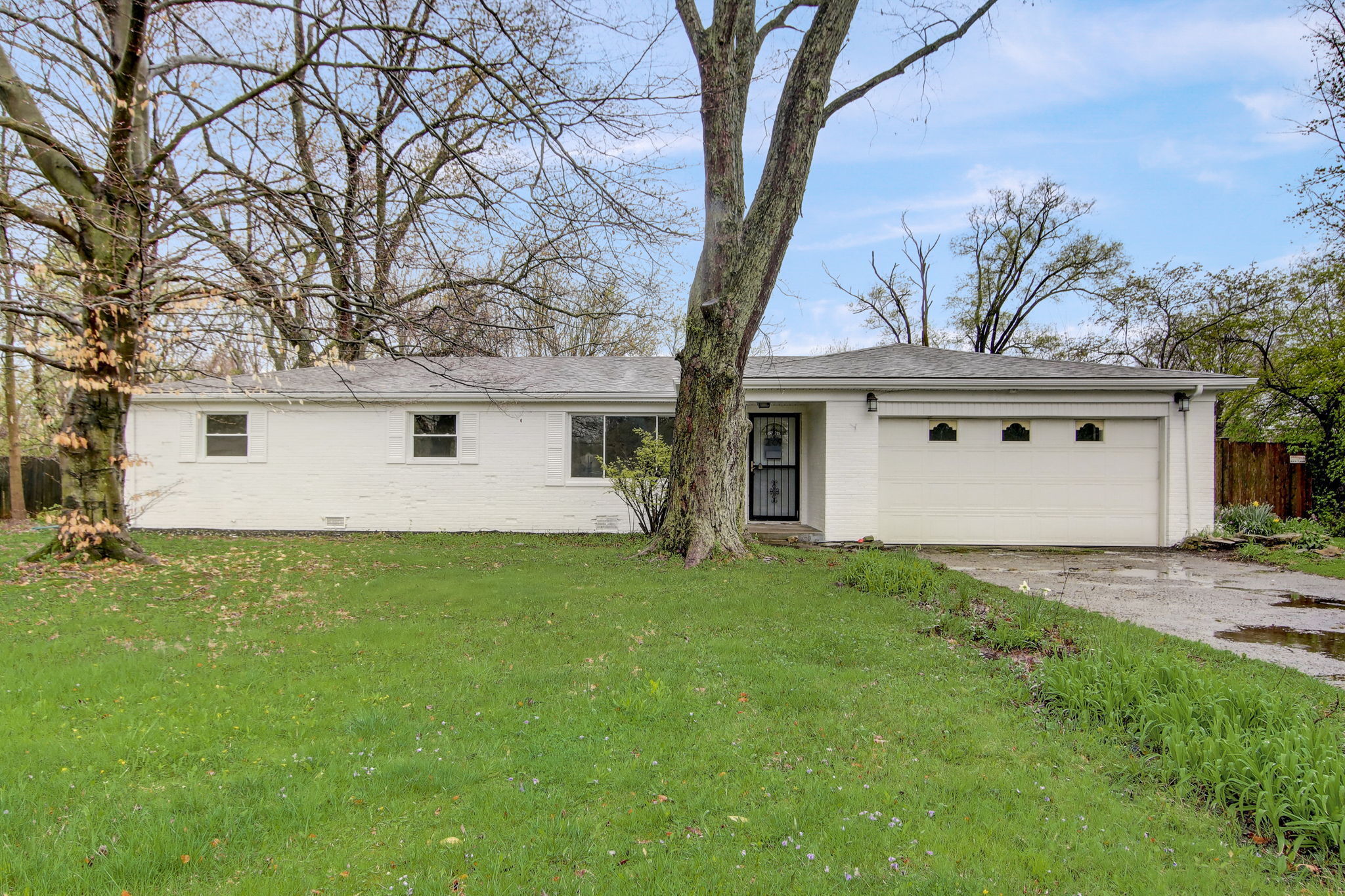 2609 W 62nd Street, Indianapolis