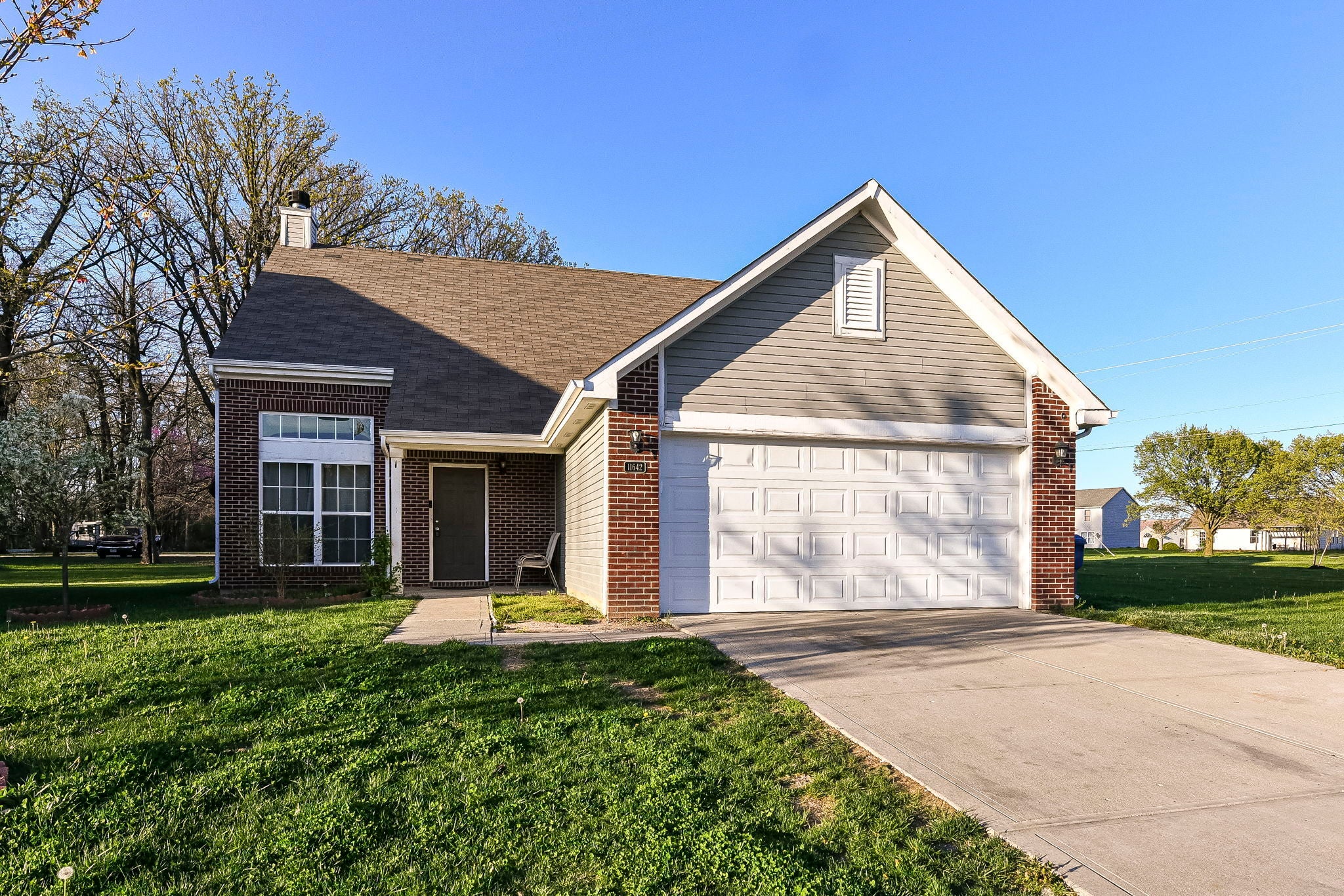 Photo of 11642 Ross Park Drive Indianapolis, IN 46229