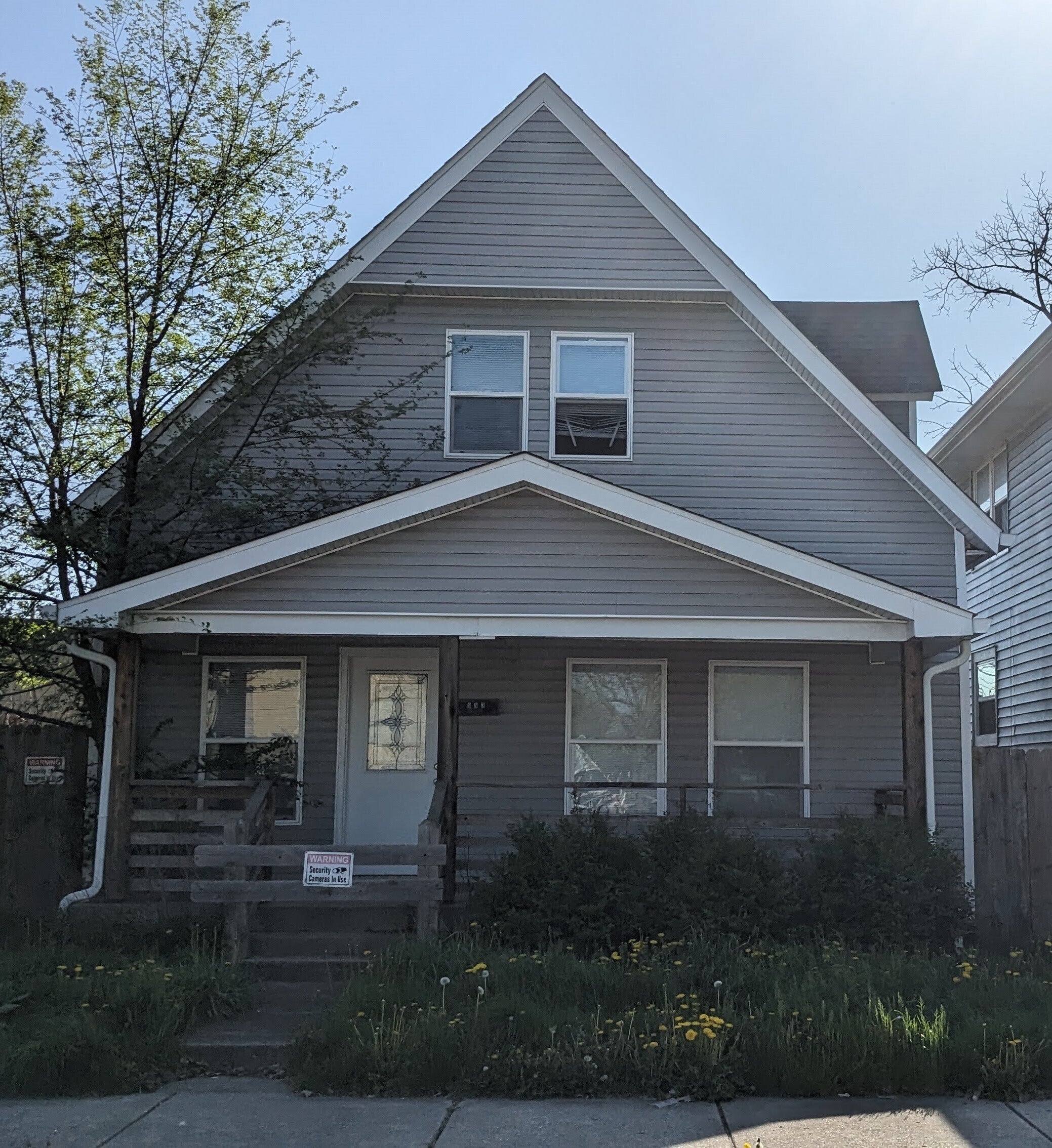 Photo of 953 N Oxford Street Indianapolis, IN 46201