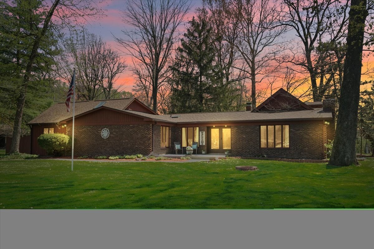 Photo of 7433 Lindenwood Drive Indianapolis, IN 46227