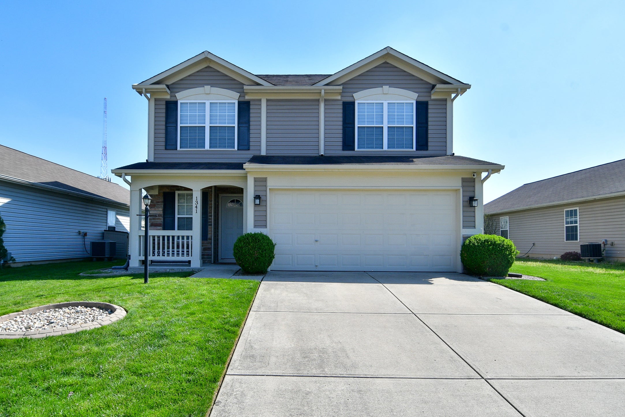Photo of 1341 Bluff View Court Indianapolis, IN 46217