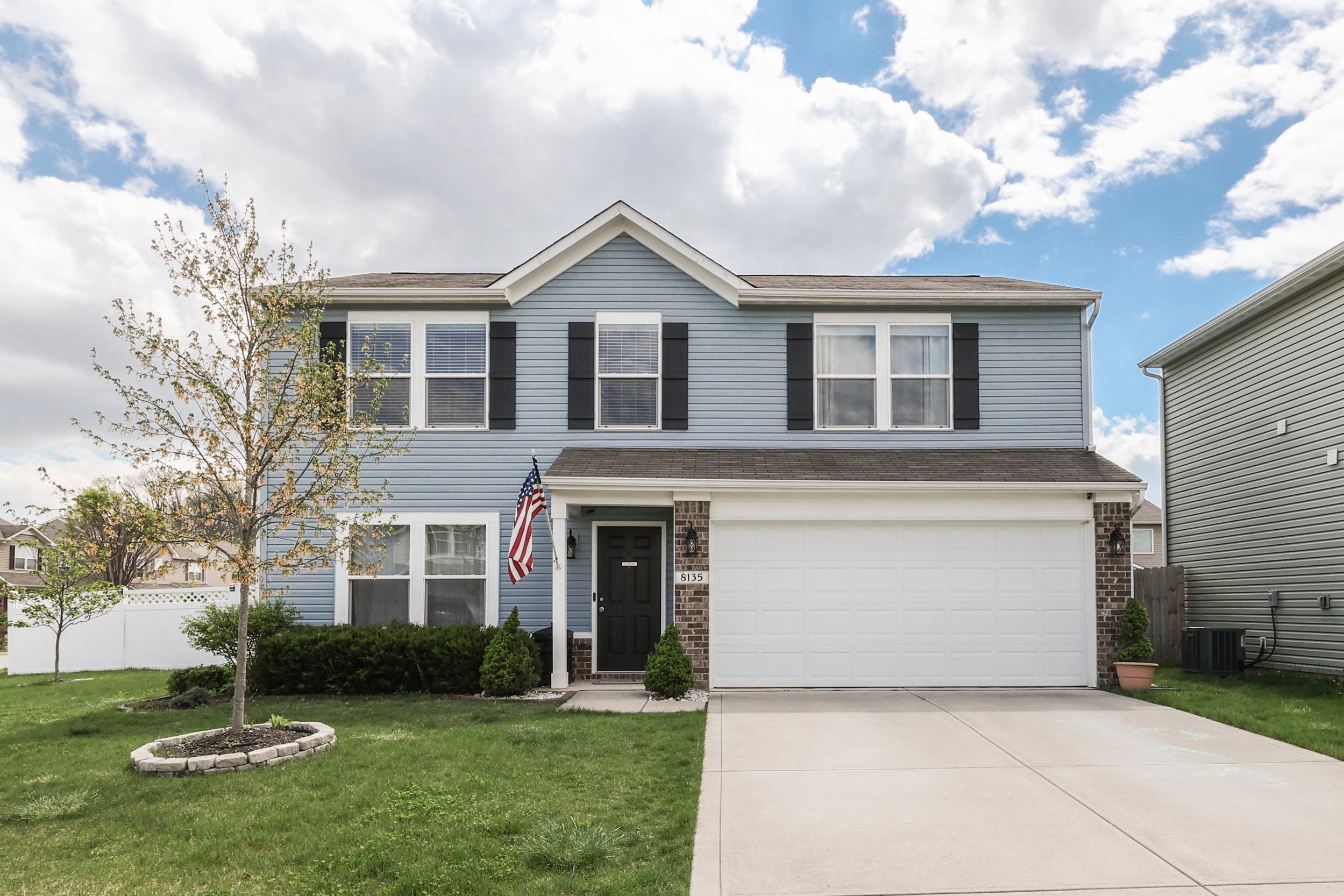 Photo of 8135 Fisher Bend Drive Indianapolis, IN 46239