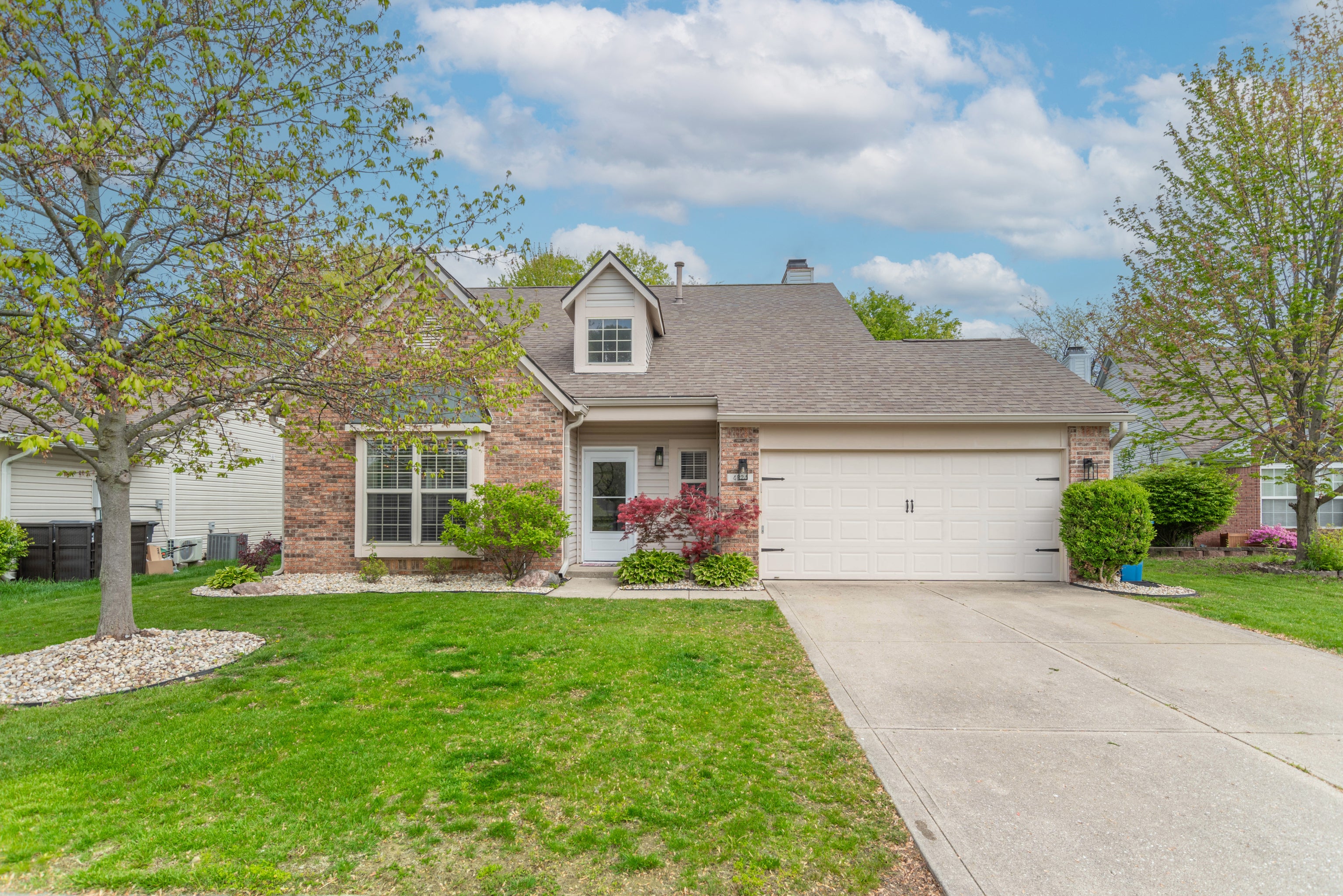 Photo of 4824 Oakleigh Parkway Greenwood, IN 46143