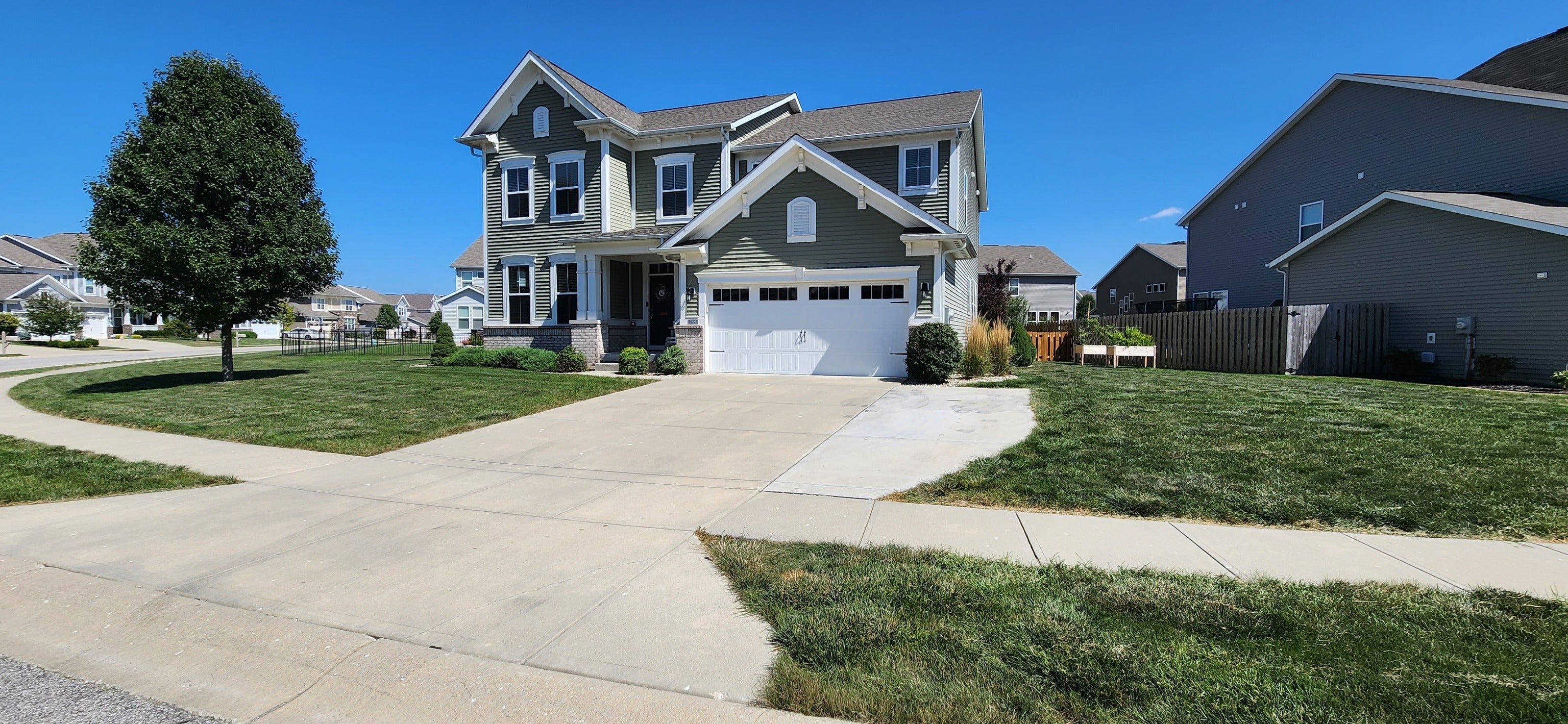 Photo of 7809 Ringtail Circle Zionsville, IN 46077