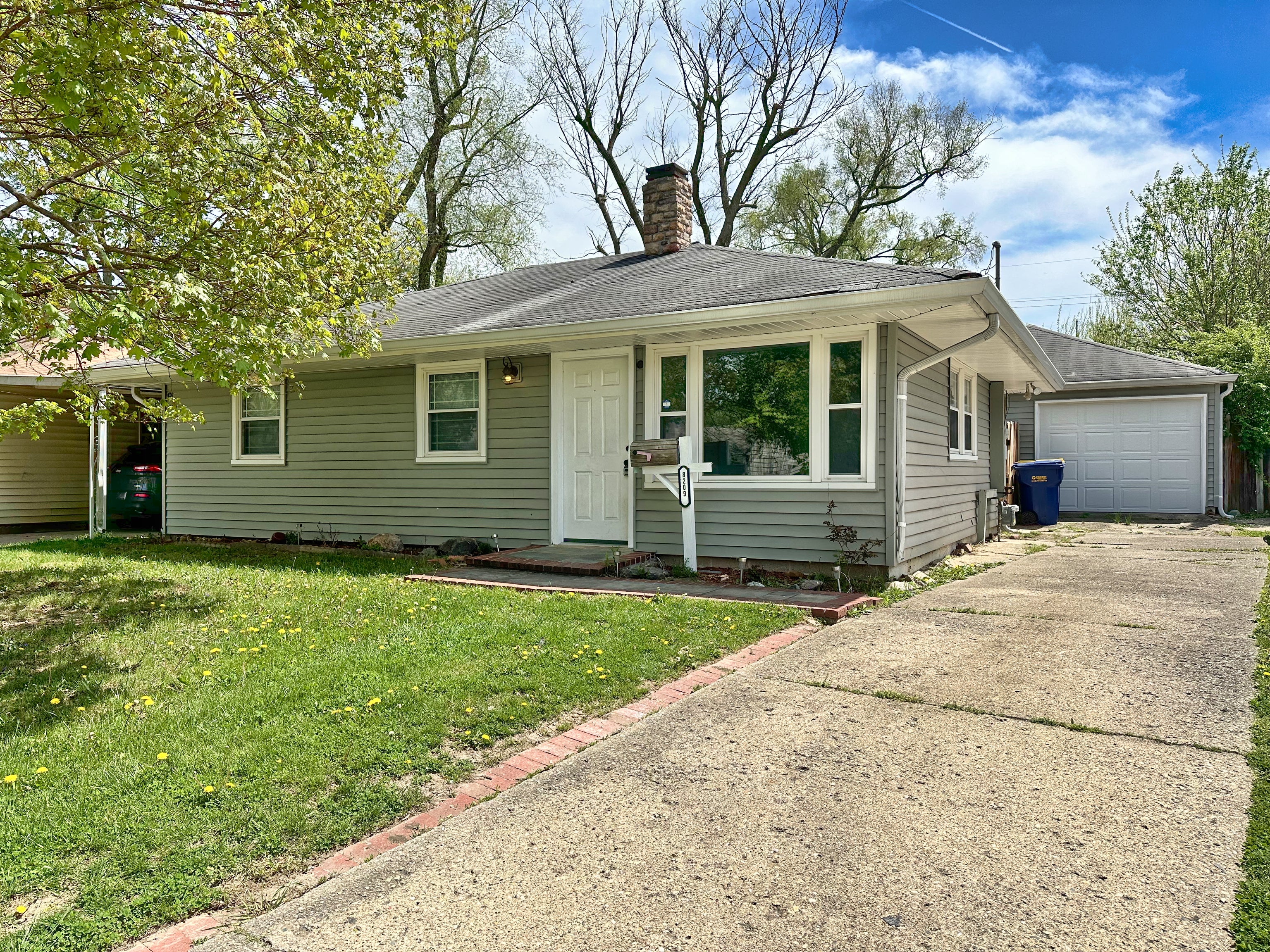 Photo of 8209 E 48th Street Indianapolis, IN 46226