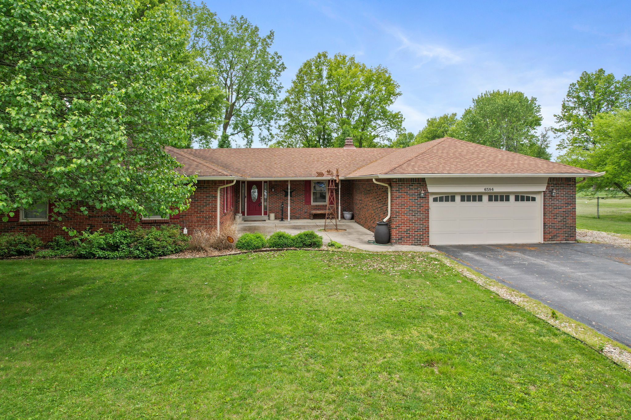 Photo of 6584 Weil Drive Brownsburg, IN 46112