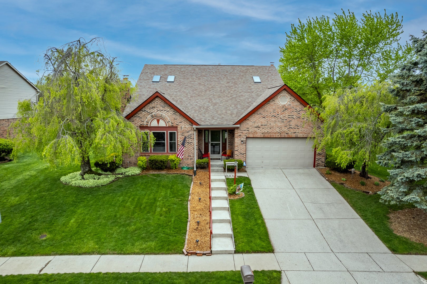 7695 Creekside Court, Fishers