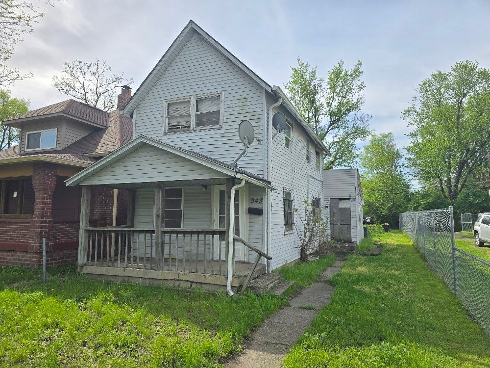 Photo of 943 W 25th Street Indianapolis, IN 46208
