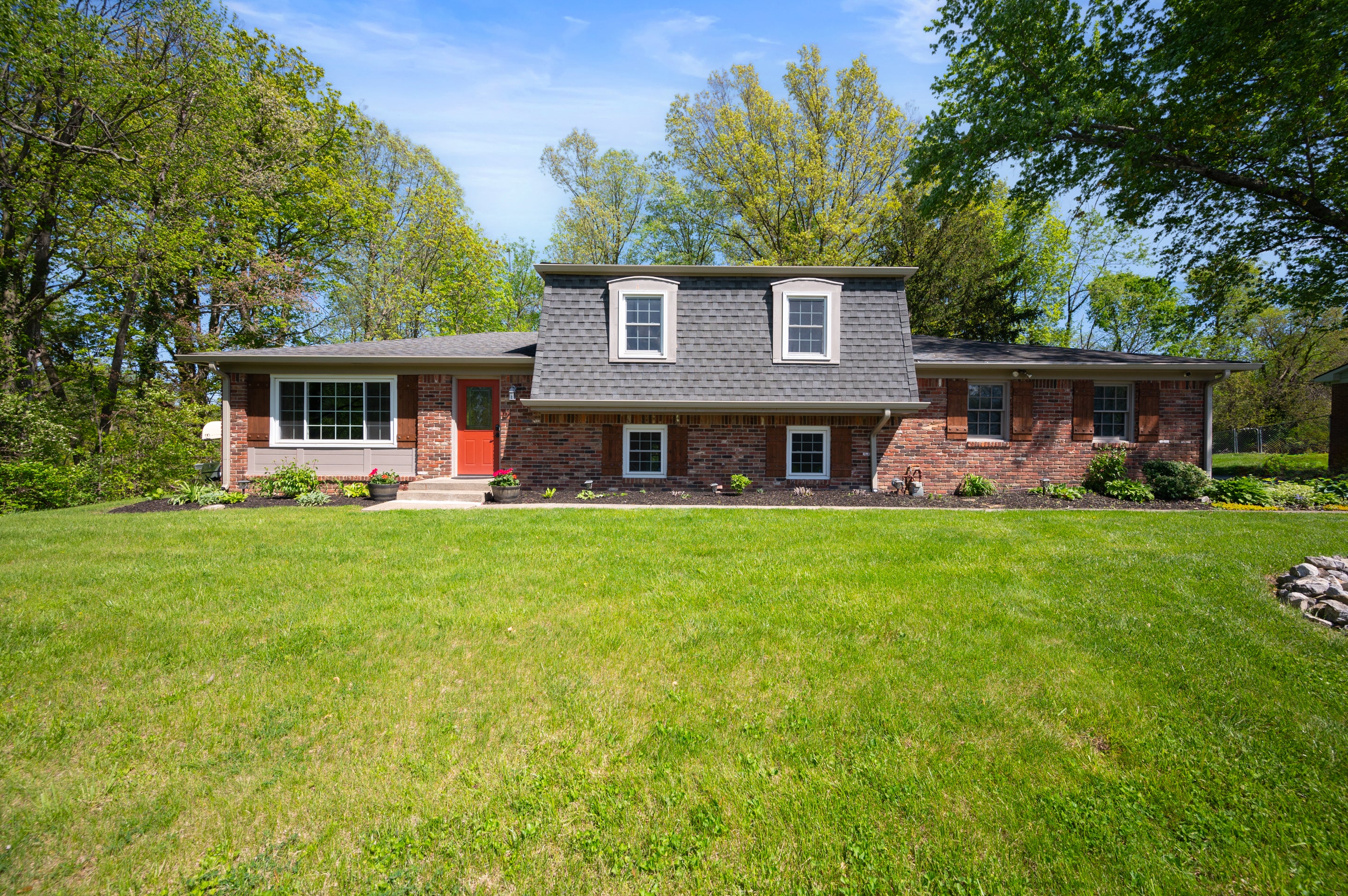 Photo of 8553 Thornhill Drive Indianapolis, IN 46256