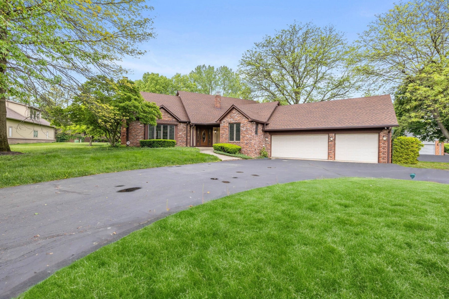 9114 Castle Knoll Boulevard, Indianapolis
