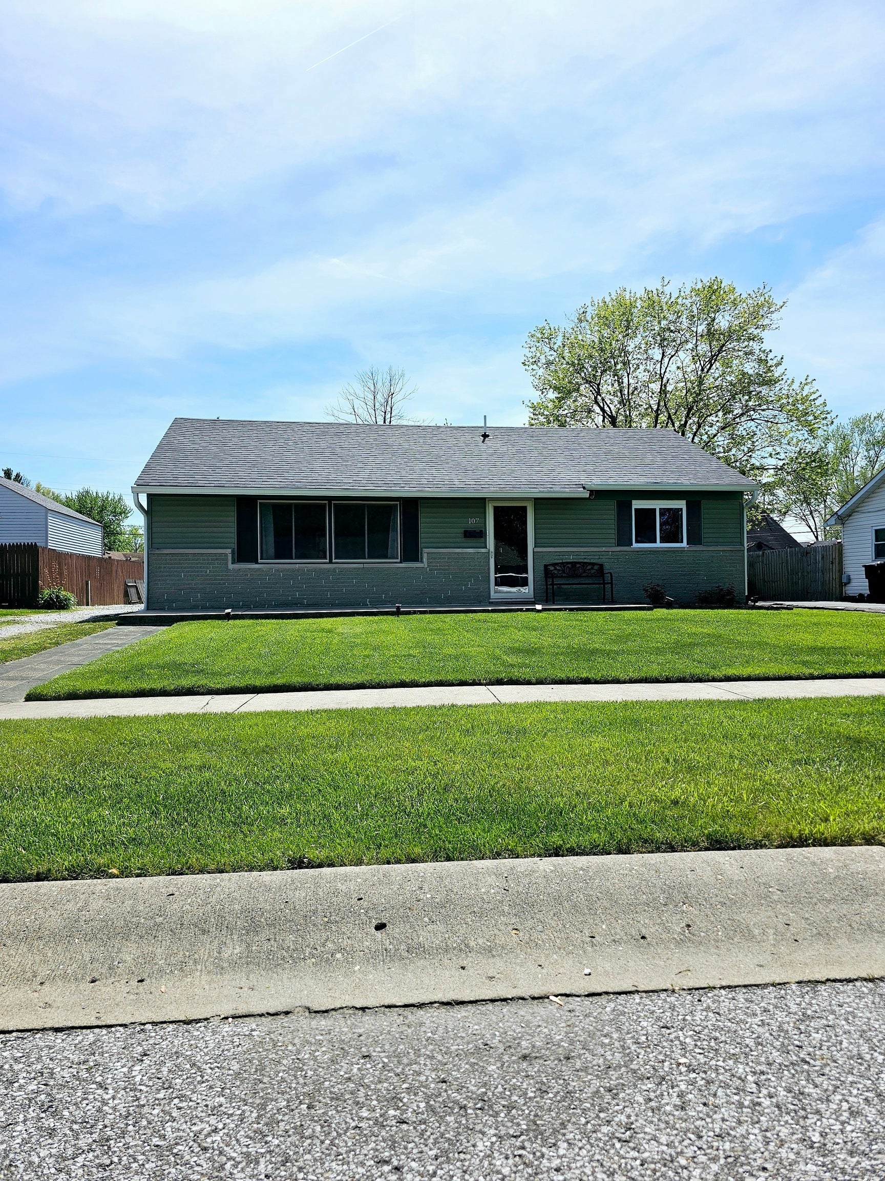 Photo of 107 Bentwood Drive Greenwood, IN 46143