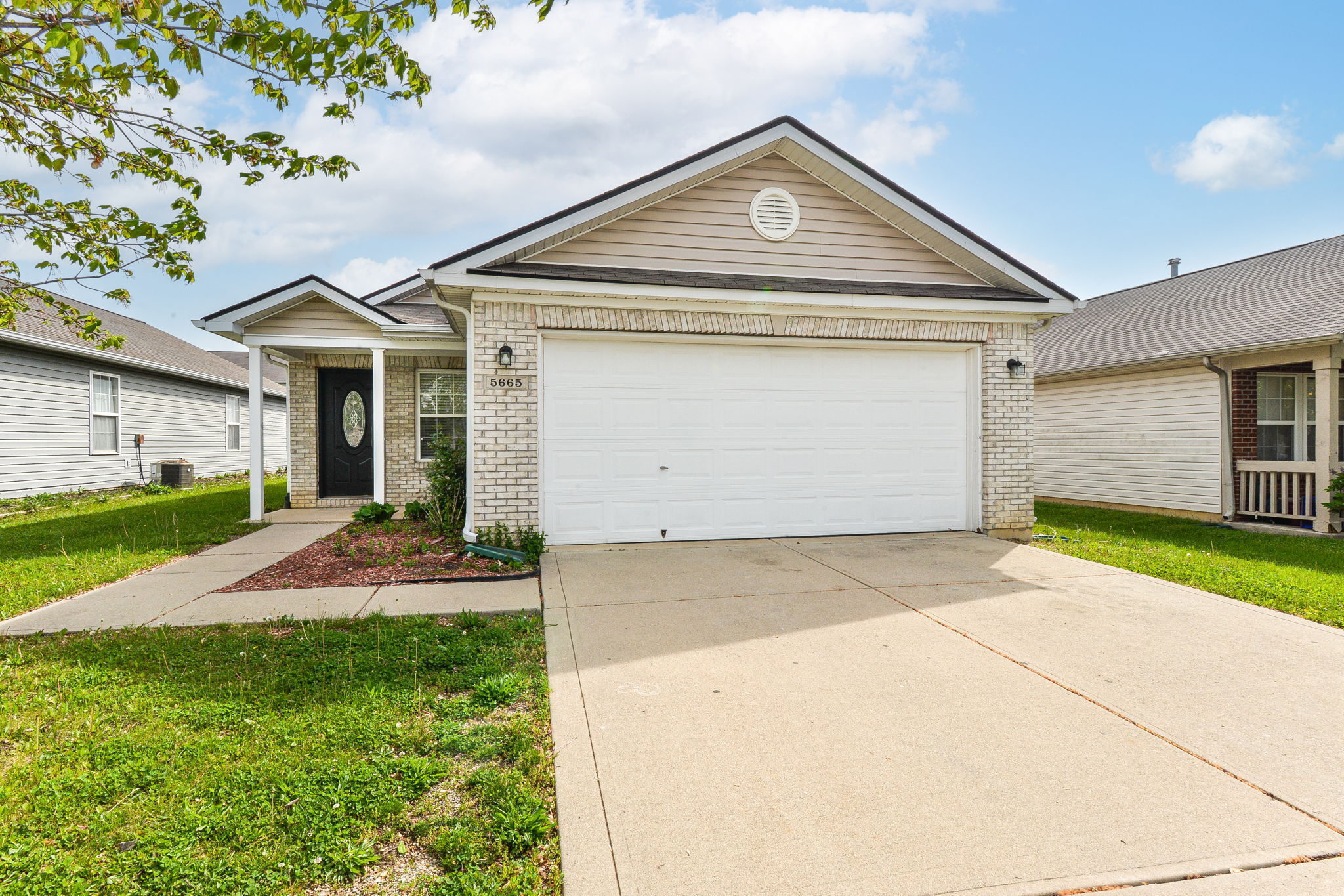 5665 Sweet River Drive, Indianapolis