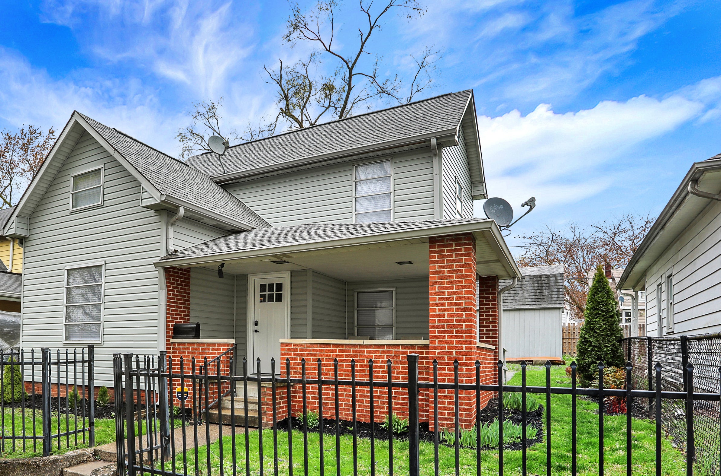 Photo of 417 Leeds Avenue Indianapolis, IN 46201